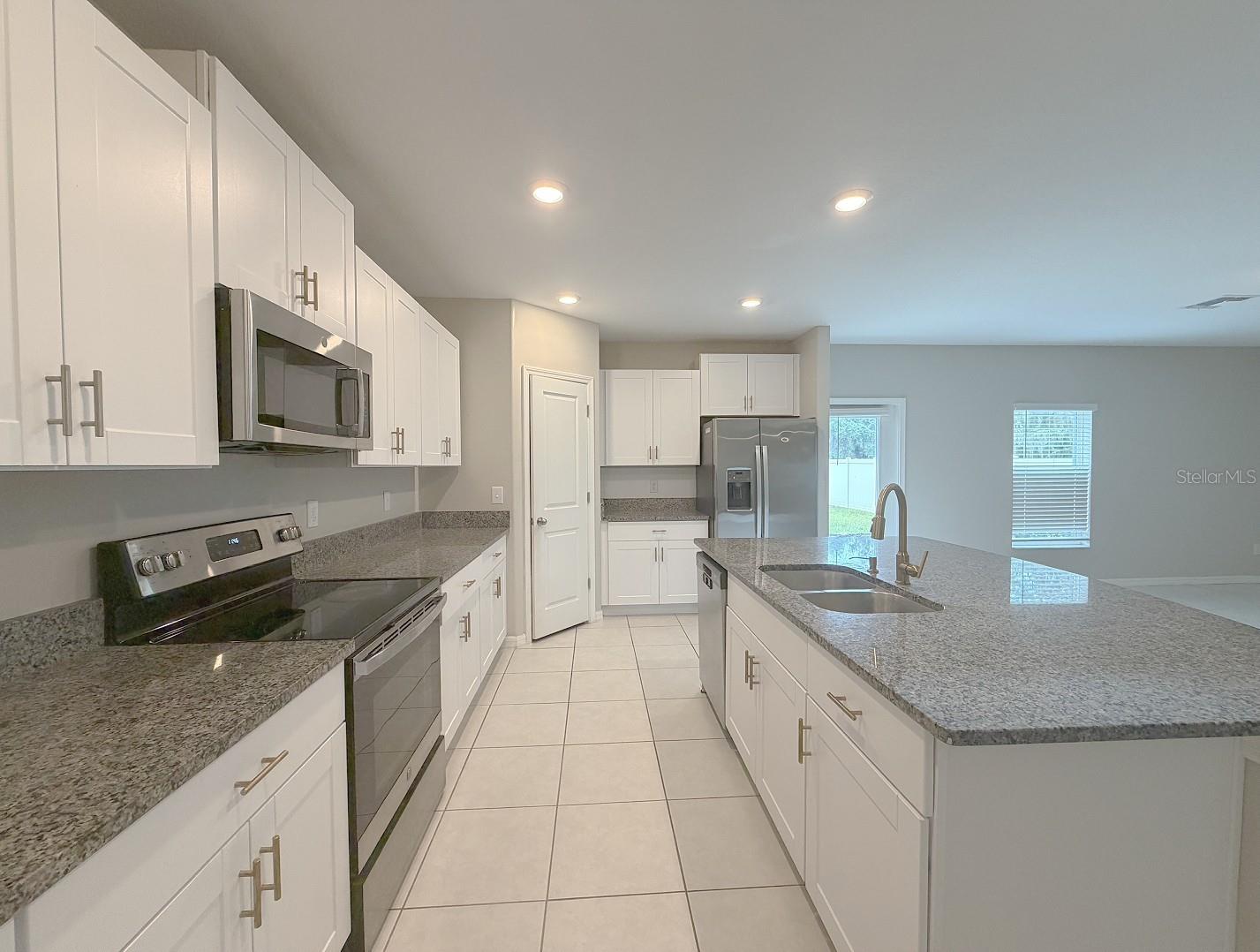 MANORS/CYPRESS RANCH - Residential Lease