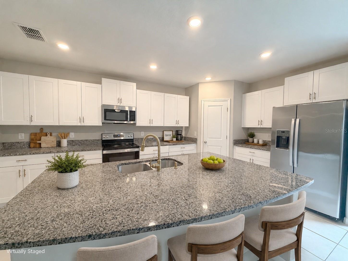 MANORS/CYPRESS RANCH - Residential Lease