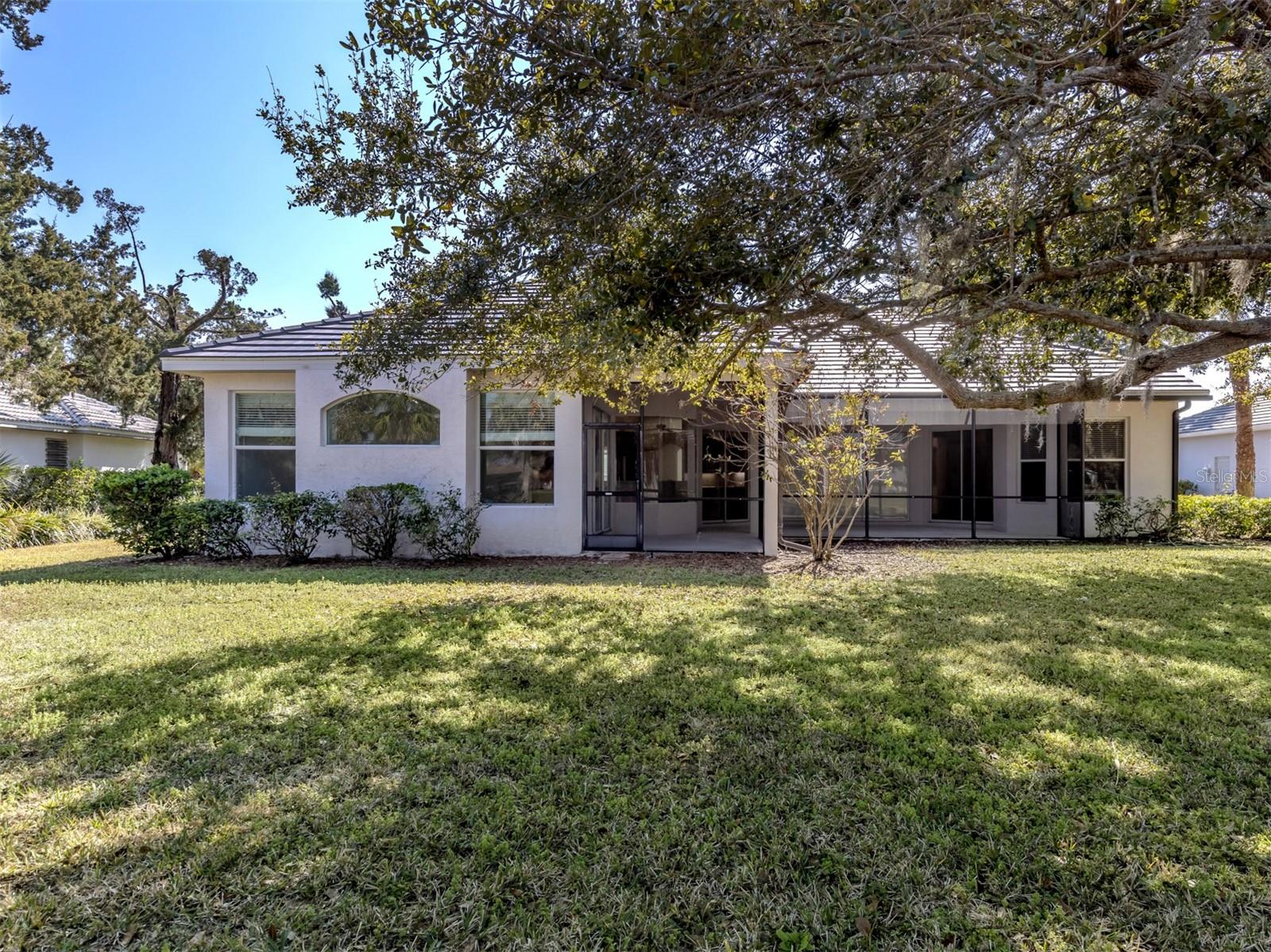 CALUSA LAKES - Residential