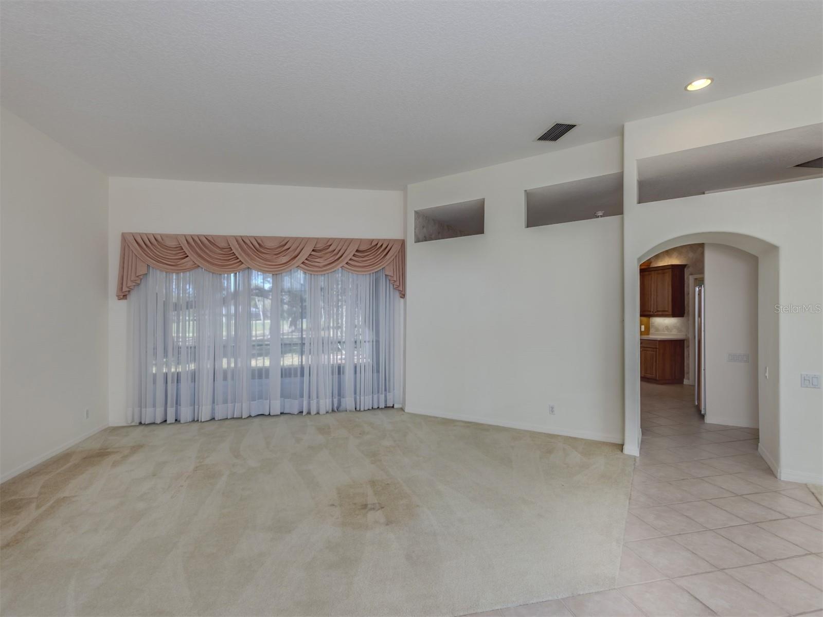 CALUSA LAKES - Residential