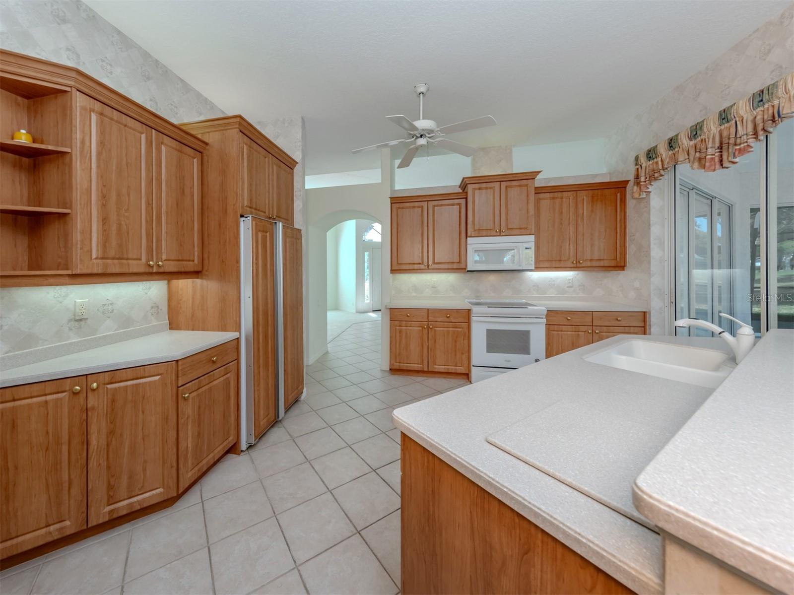 CALUSA LAKES - Residential