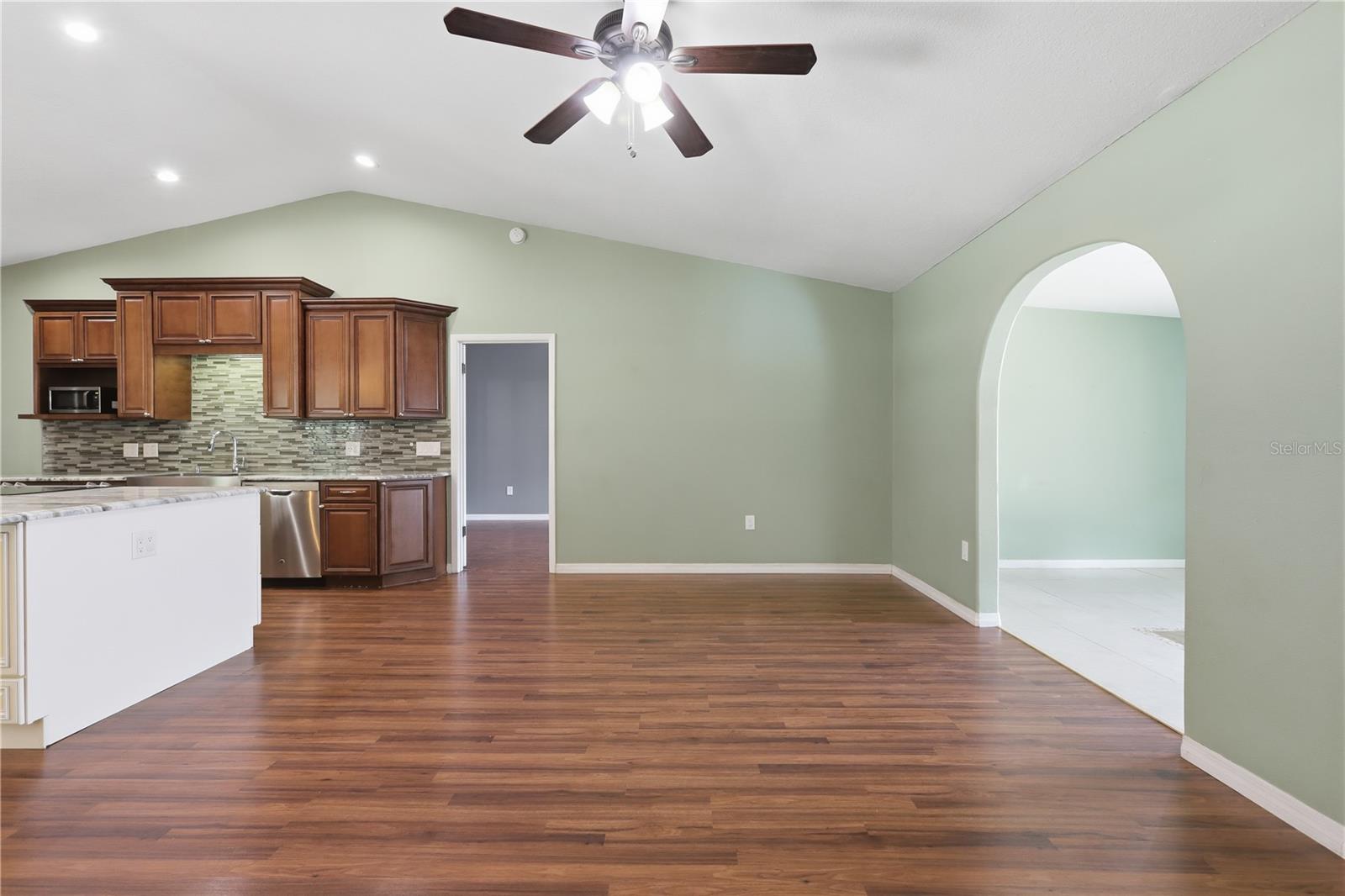 PLANTATION ESTATES UNIT 25 - Residential