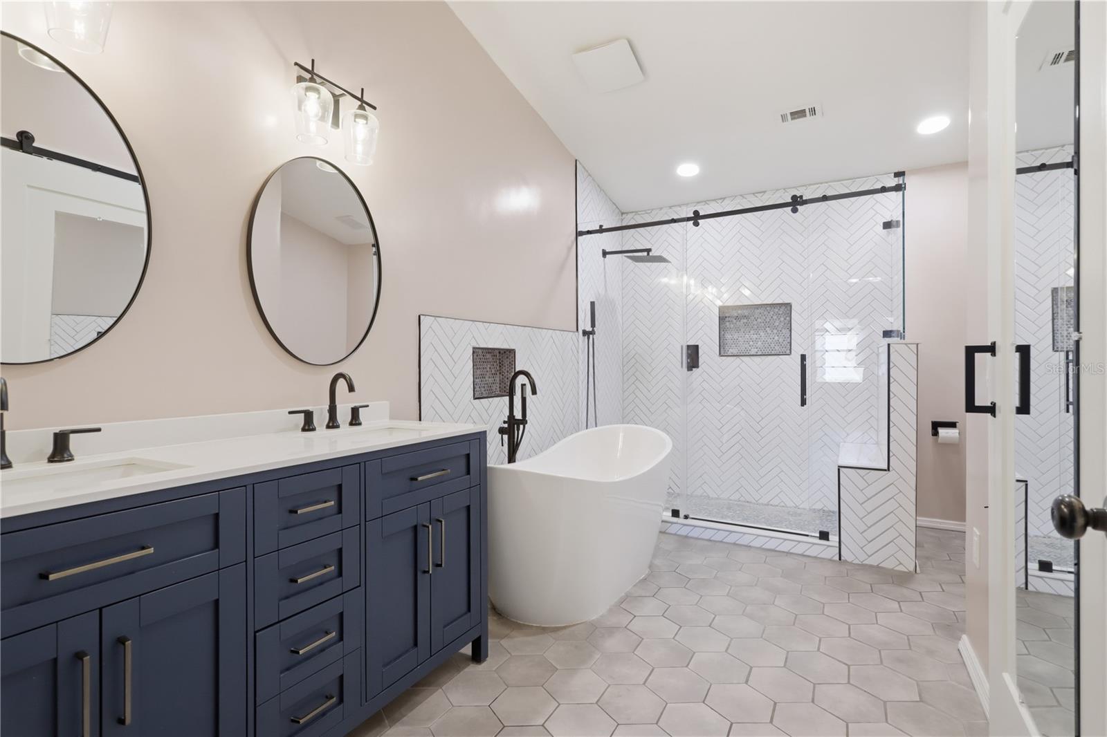 PLANTATION ESTATES UNIT 25 - Residential