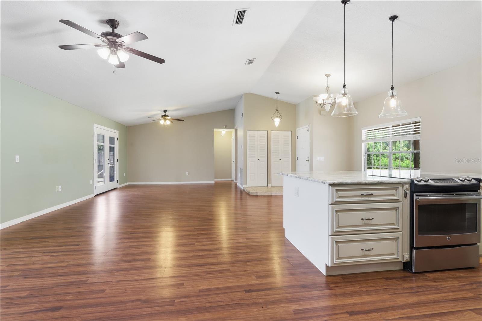 PLANTATION ESTATES UNIT 25 - Residential