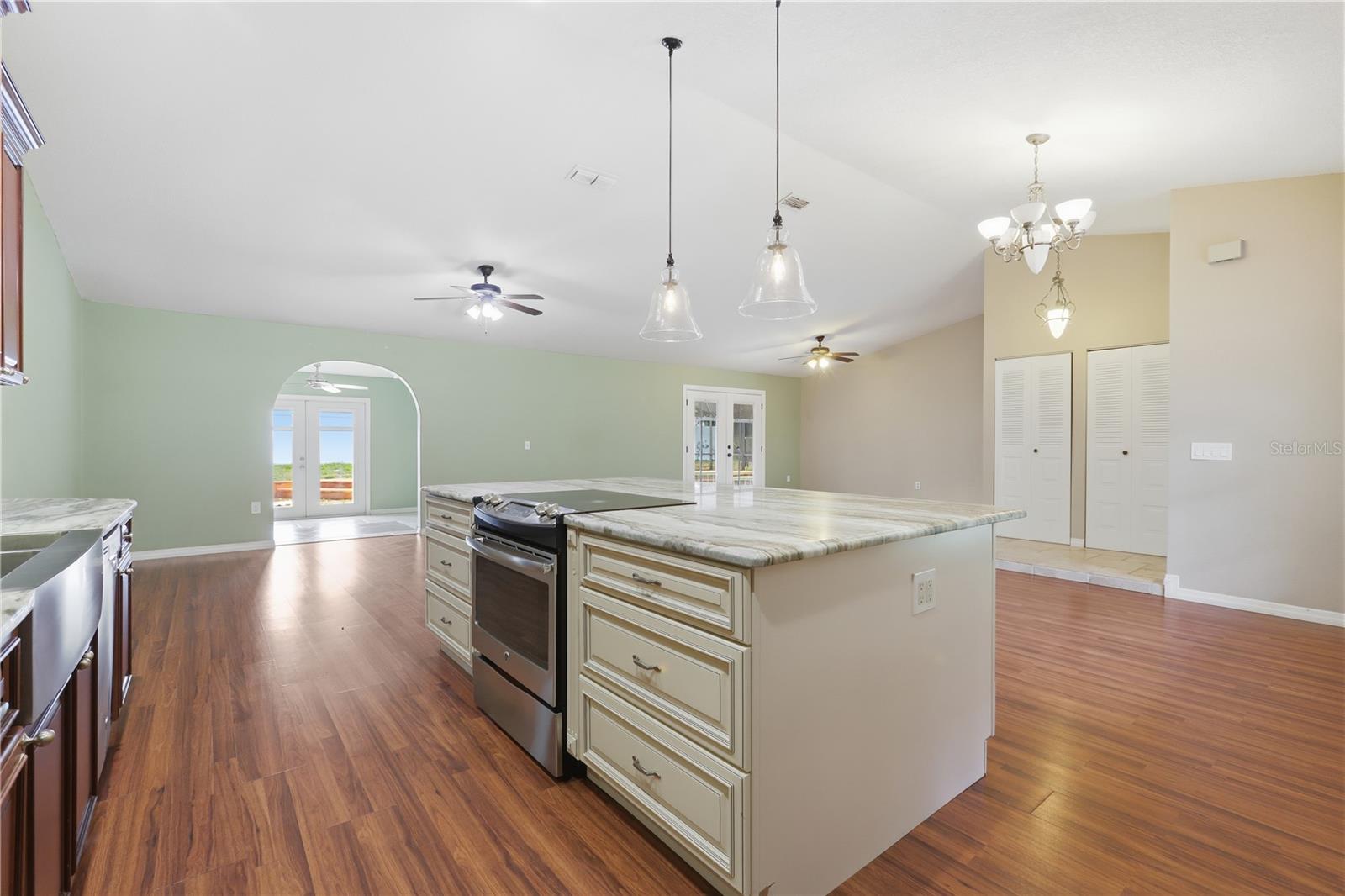 PLANTATION ESTATES UNIT 25 - Residential