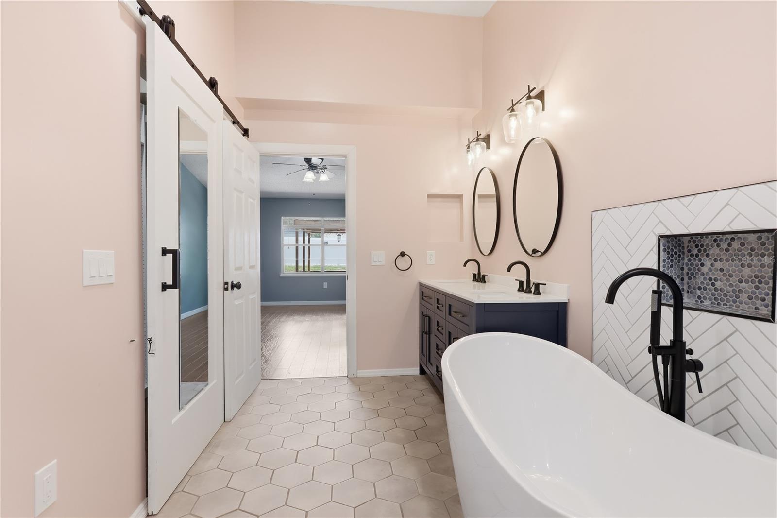 PLANTATION ESTATES UNIT 25 - Residential