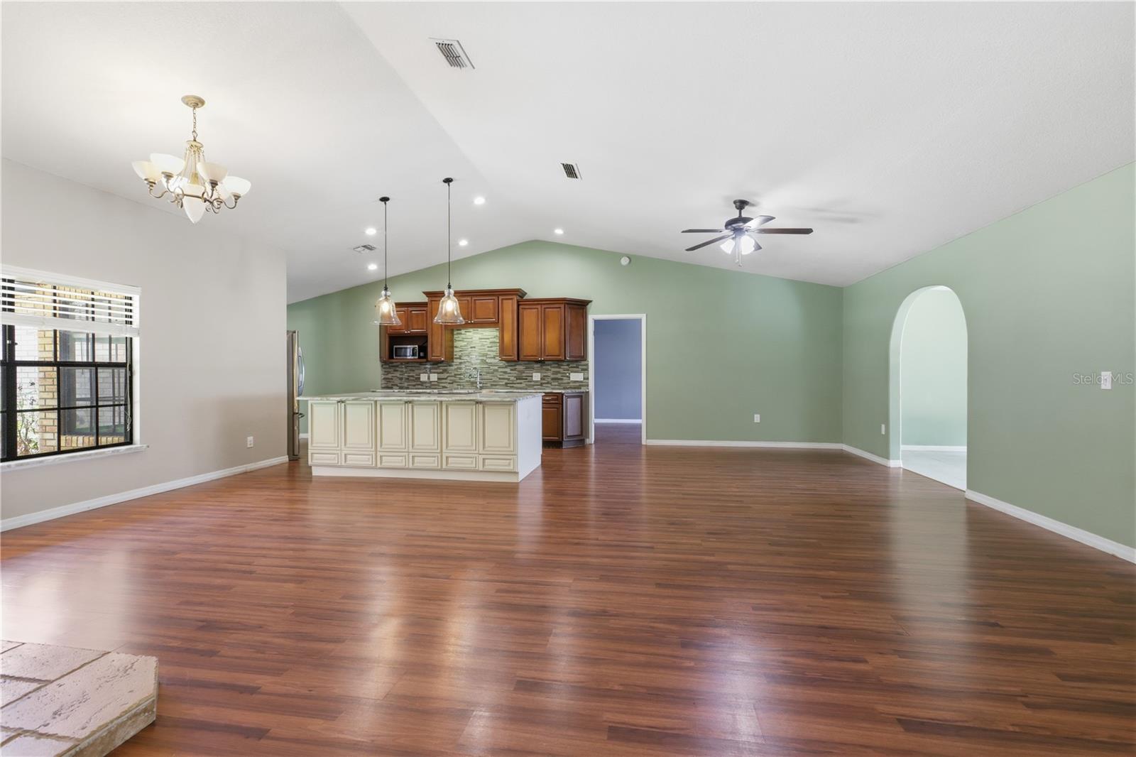 PLANTATION ESTATES UNIT 25 - Residential