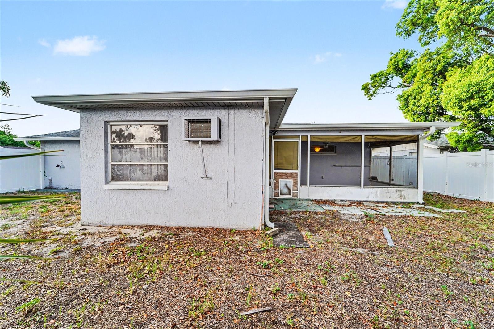 PALM TERRACE GARDENS - Residential