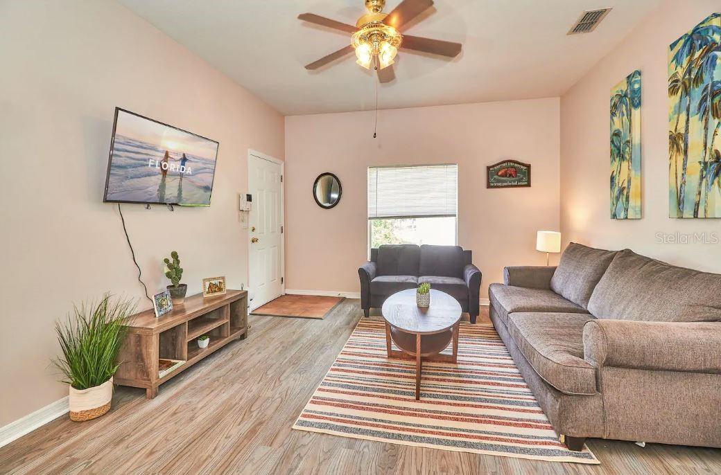LA VERGNE 1ST ADD - Residential Lease