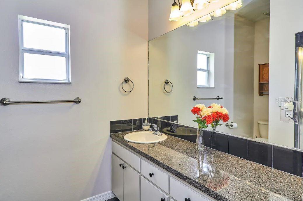 LA VERGNE 1ST ADD - Residential Lease