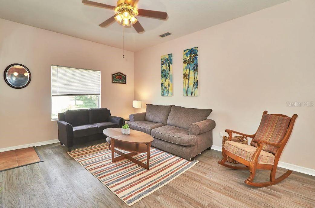LA VERGNE 1ST ADD - Residential Lease