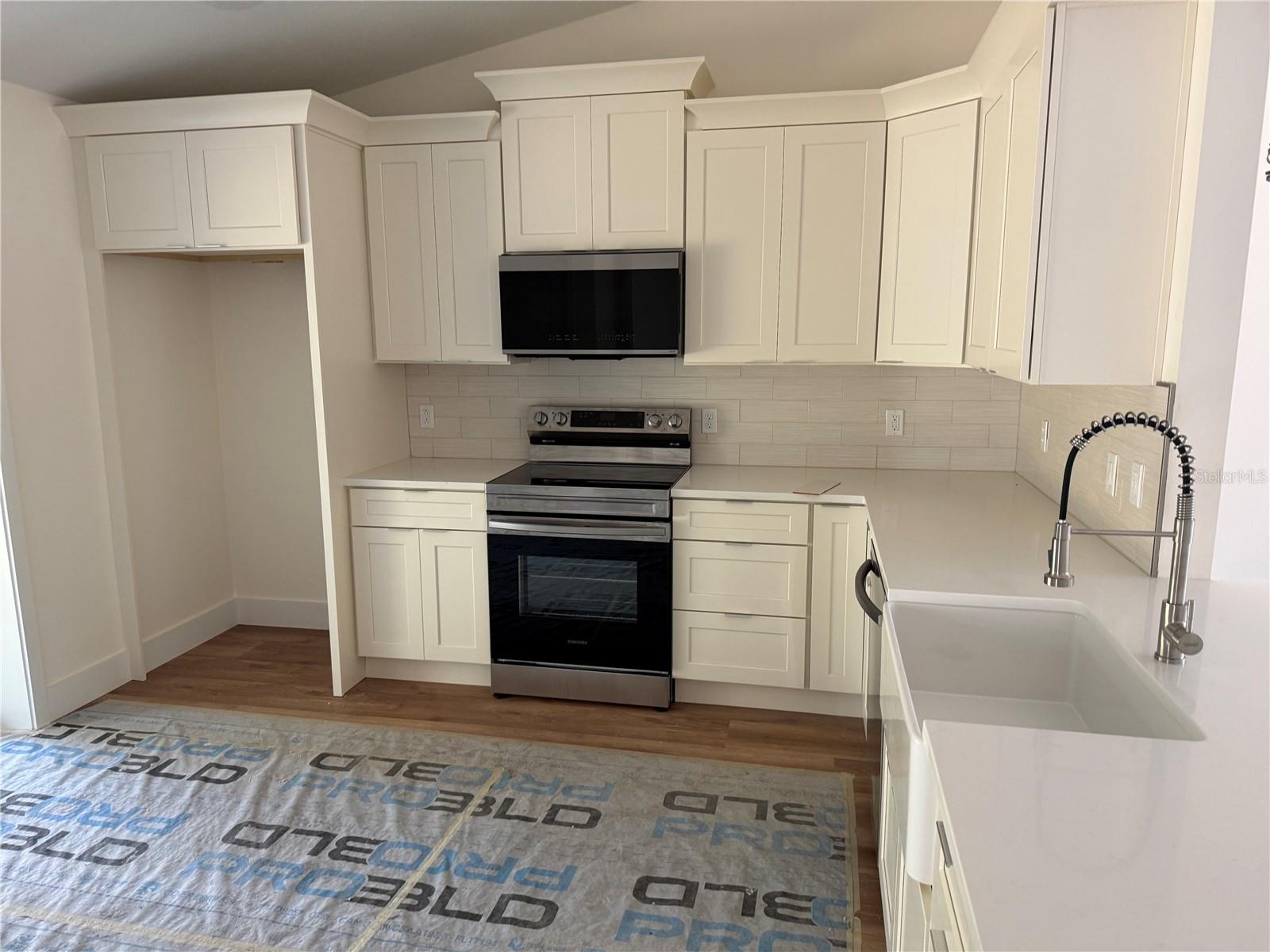 PALM COAST/EASTHAMPTON SEC 34 - Residential Income