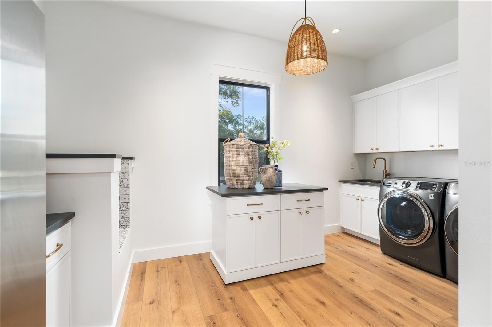 BARRINGTON PB 38 PG 85 - Residential Lease