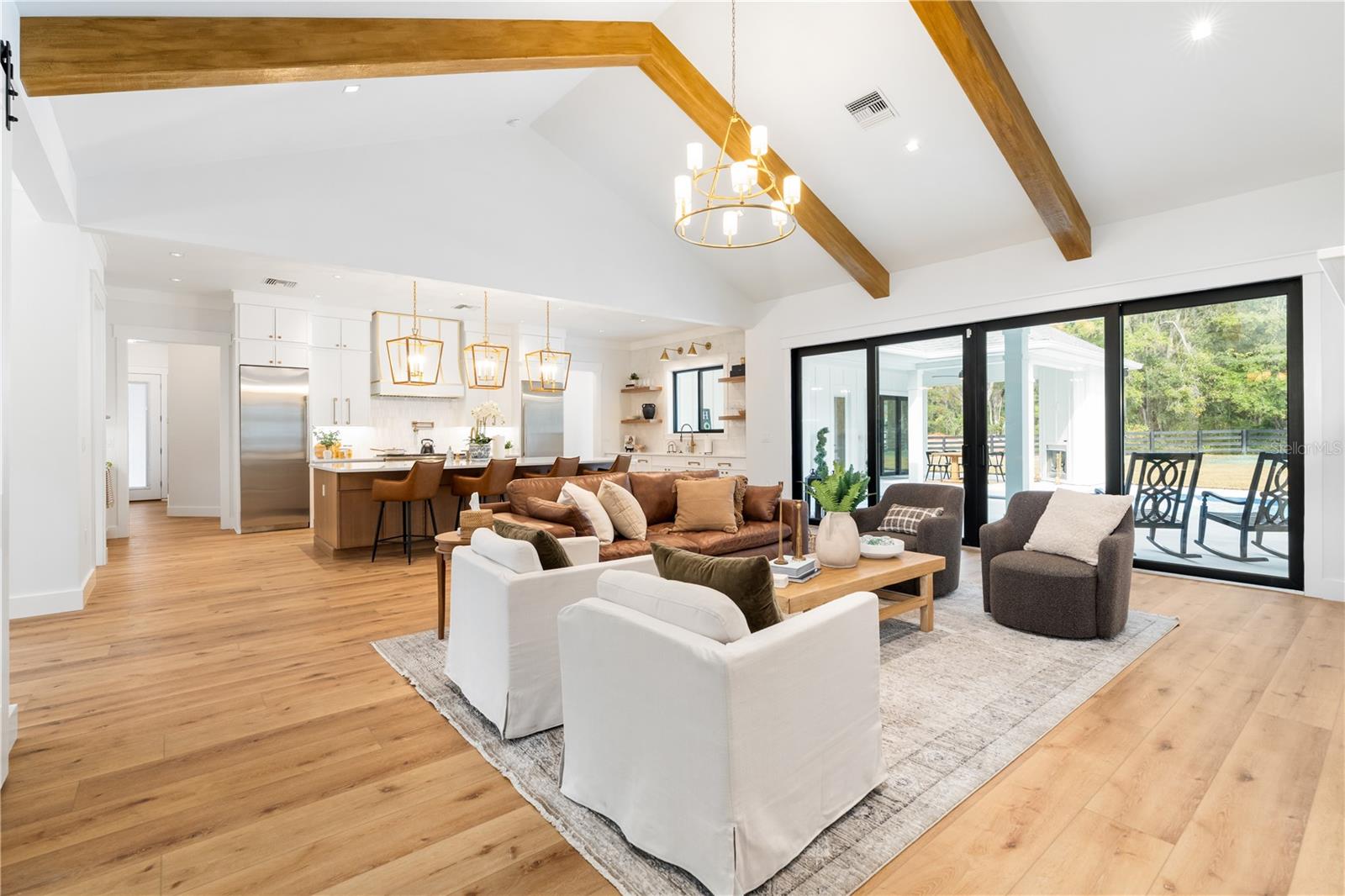 BARRINGTON PB 38 PG 85 - Residential Lease
