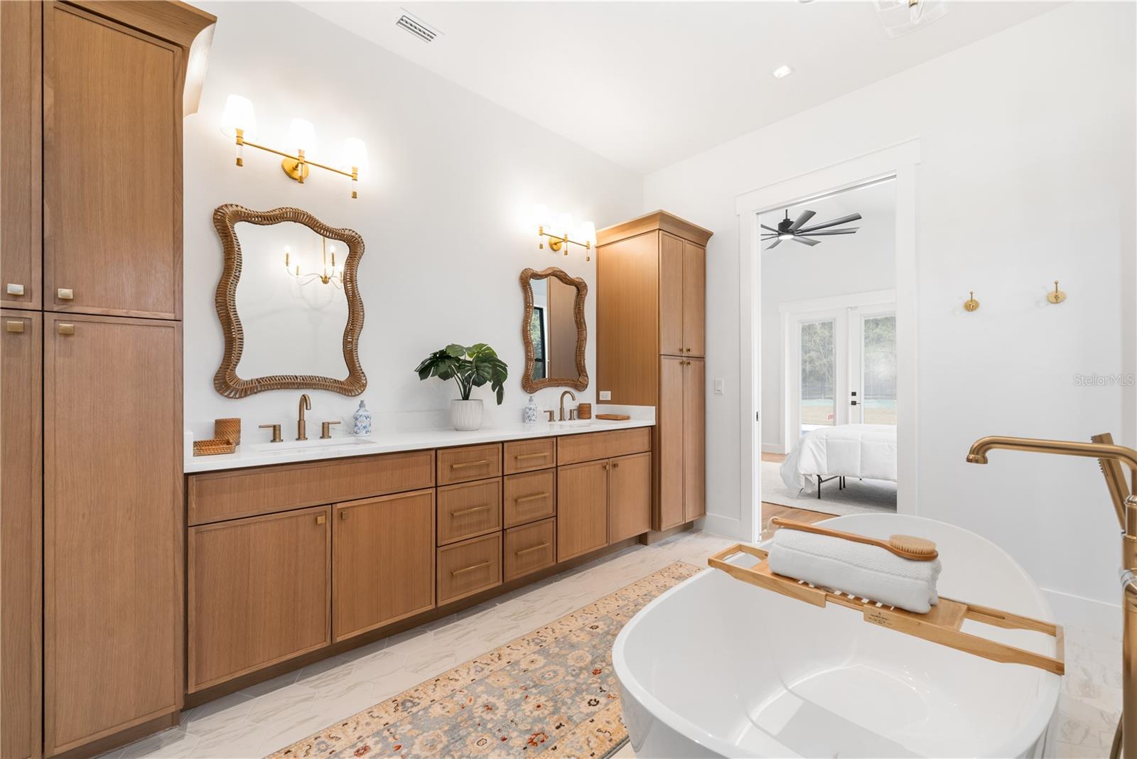 BARRINGTON PB 38 PG 85 - Residential Lease
