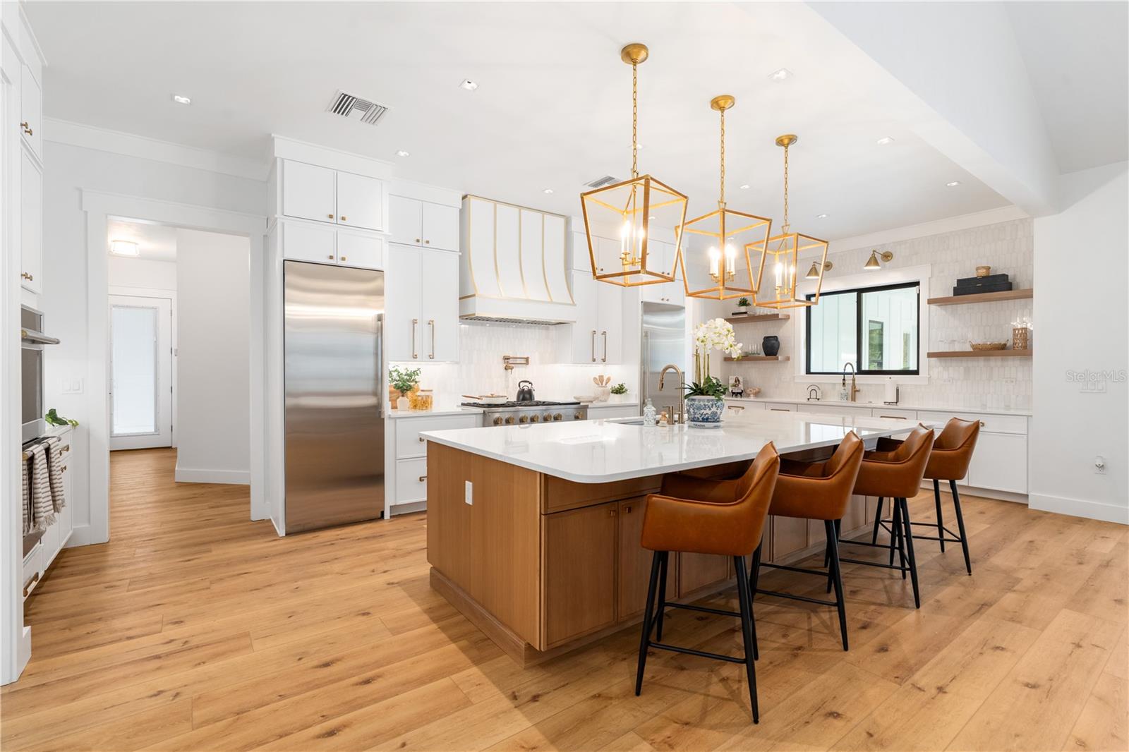 BARRINGTON PB 38 PG 85 - Residential Lease