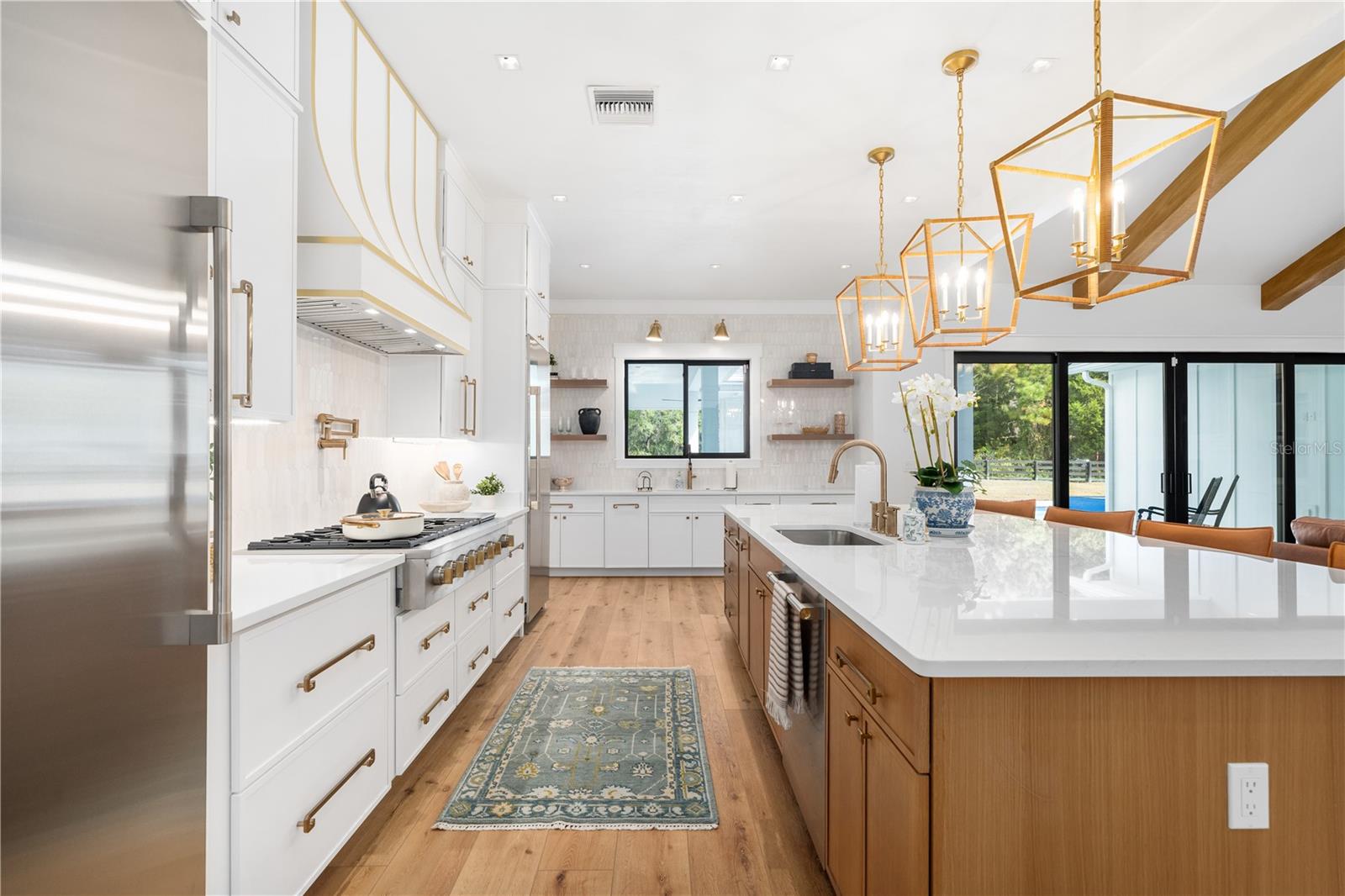BARRINGTON PB 38 PG 85 - Residential Lease