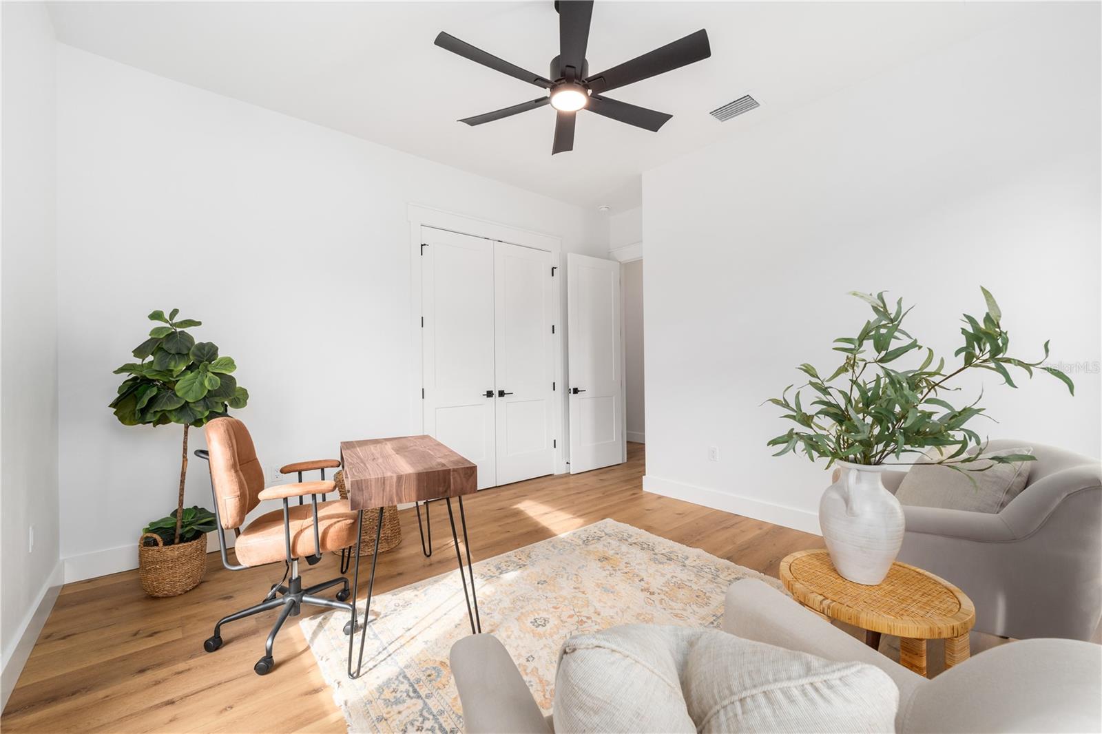 BARRINGTON PB 38 PG 85 - Residential Lease