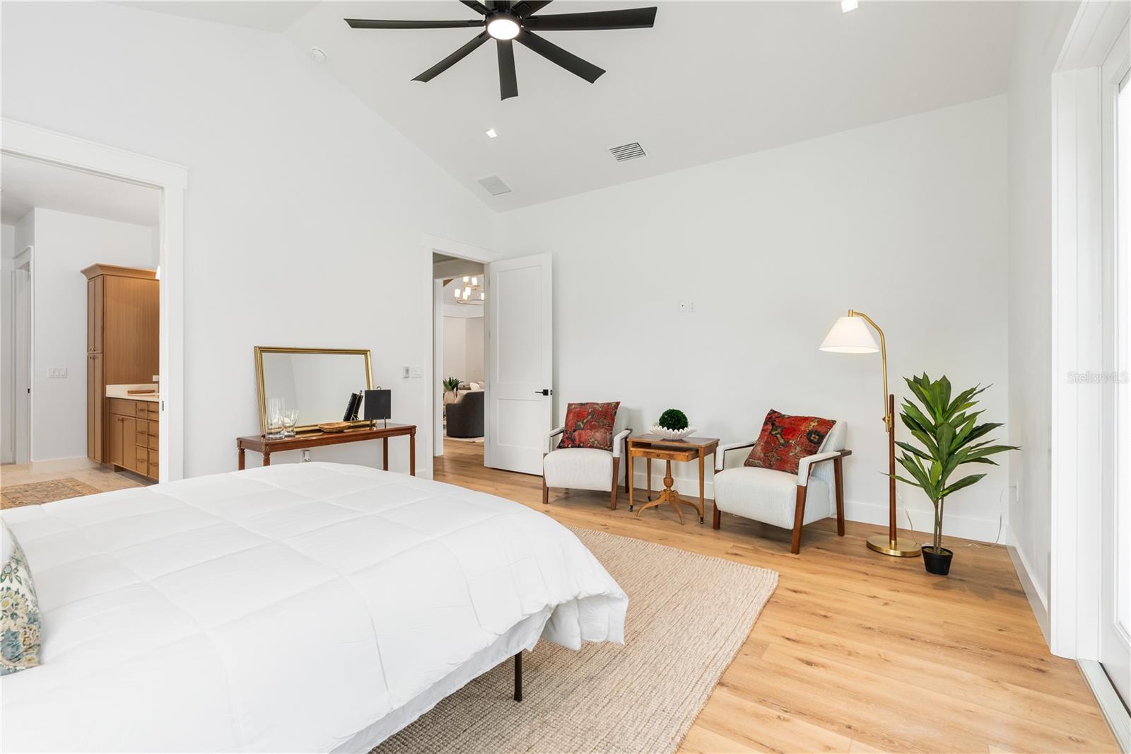 BARRINGTON PB 38 PG 85 - Residential Lease