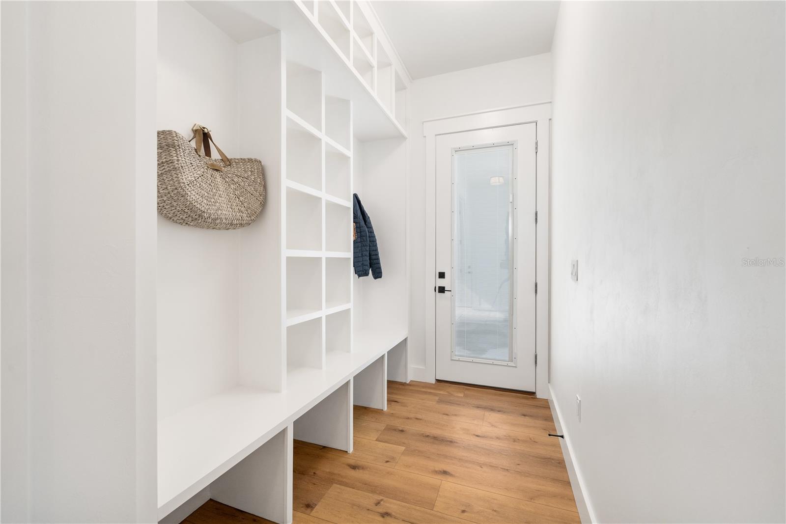 BARRINGTON PB 38 PG 85 - Residential Lease