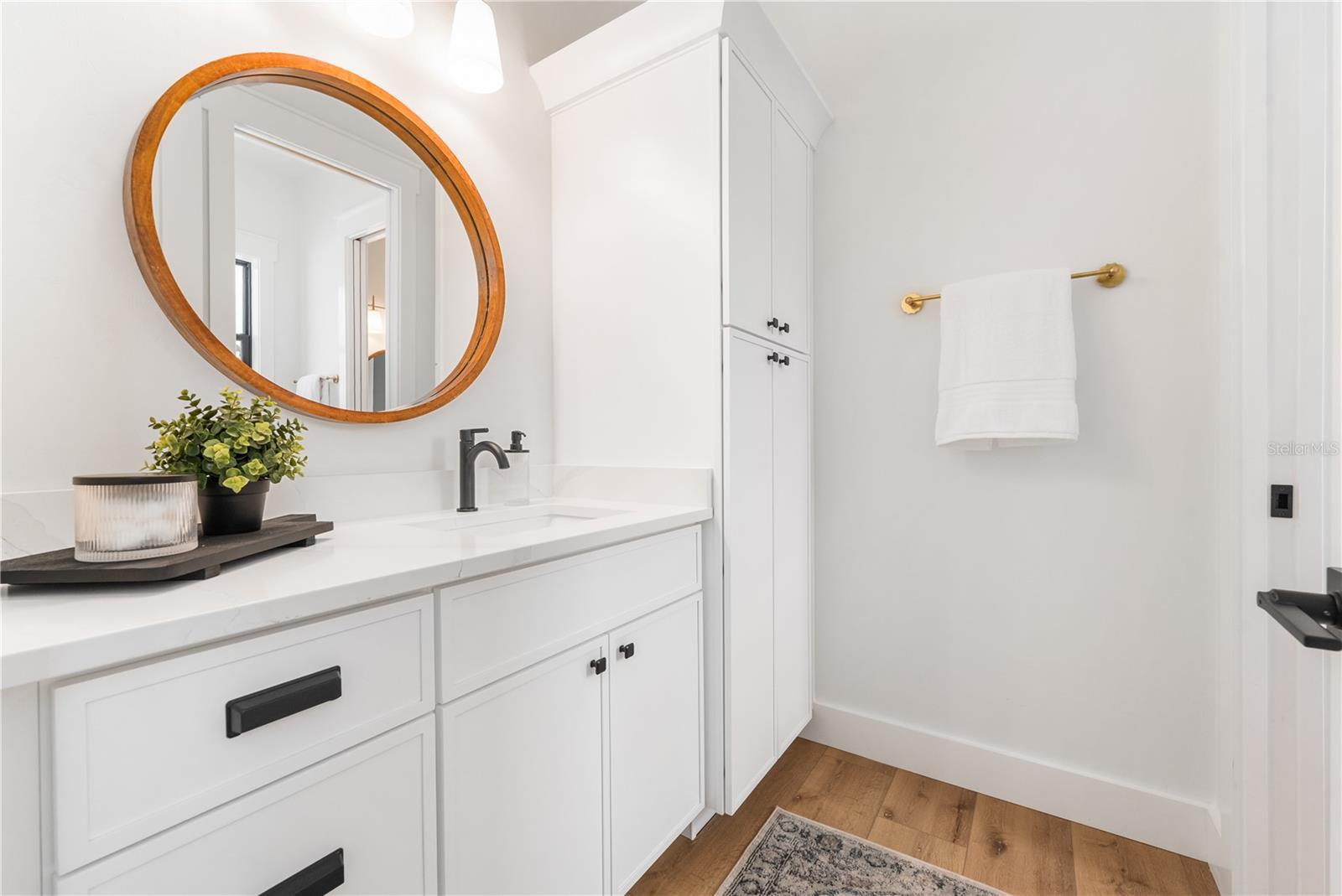 BARRINGTON PB 38 PG 85 - Residential Lease