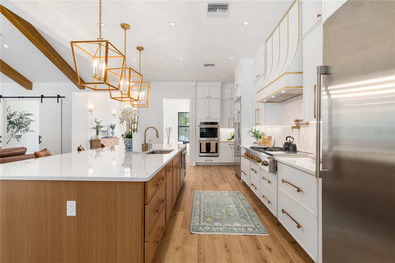BARRINGTON PB 38 PG 85 - Residential Lease