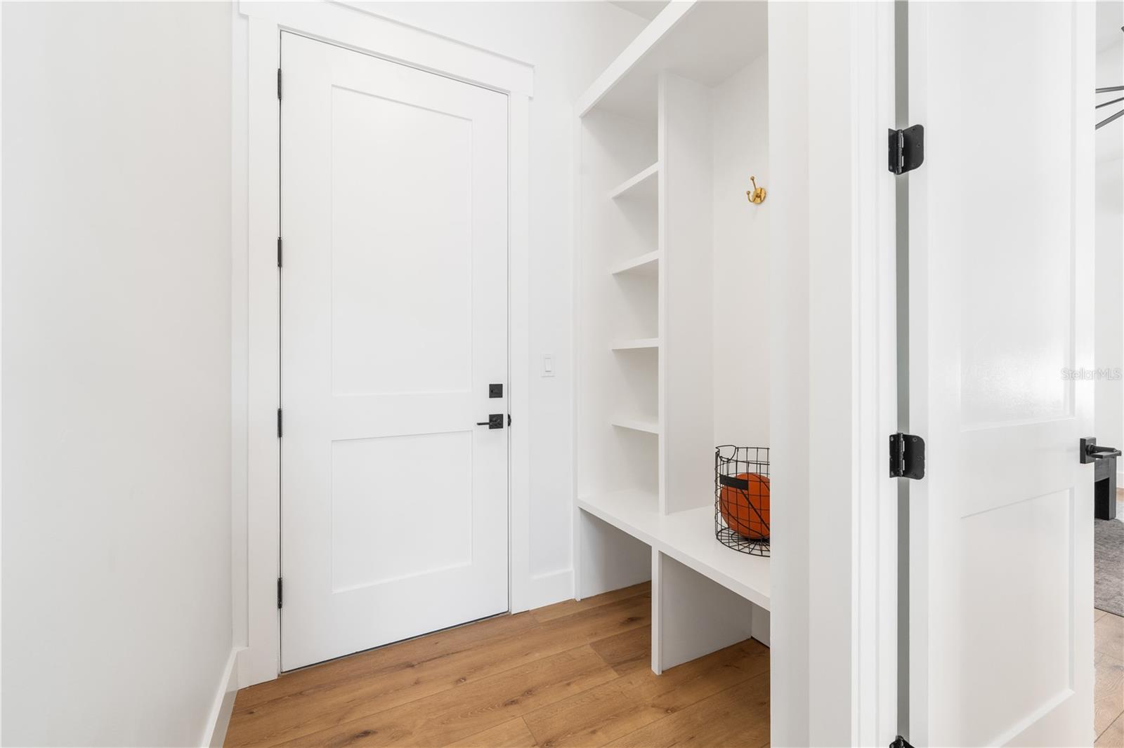 BARRINGTON PB 38 PG 85 - Residential Lease
