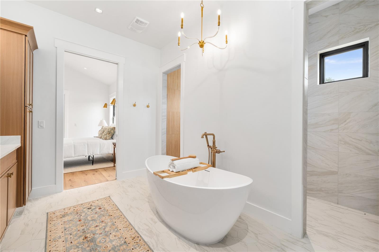 BARRINGTON PB 38 PG 85 - Residential Lease