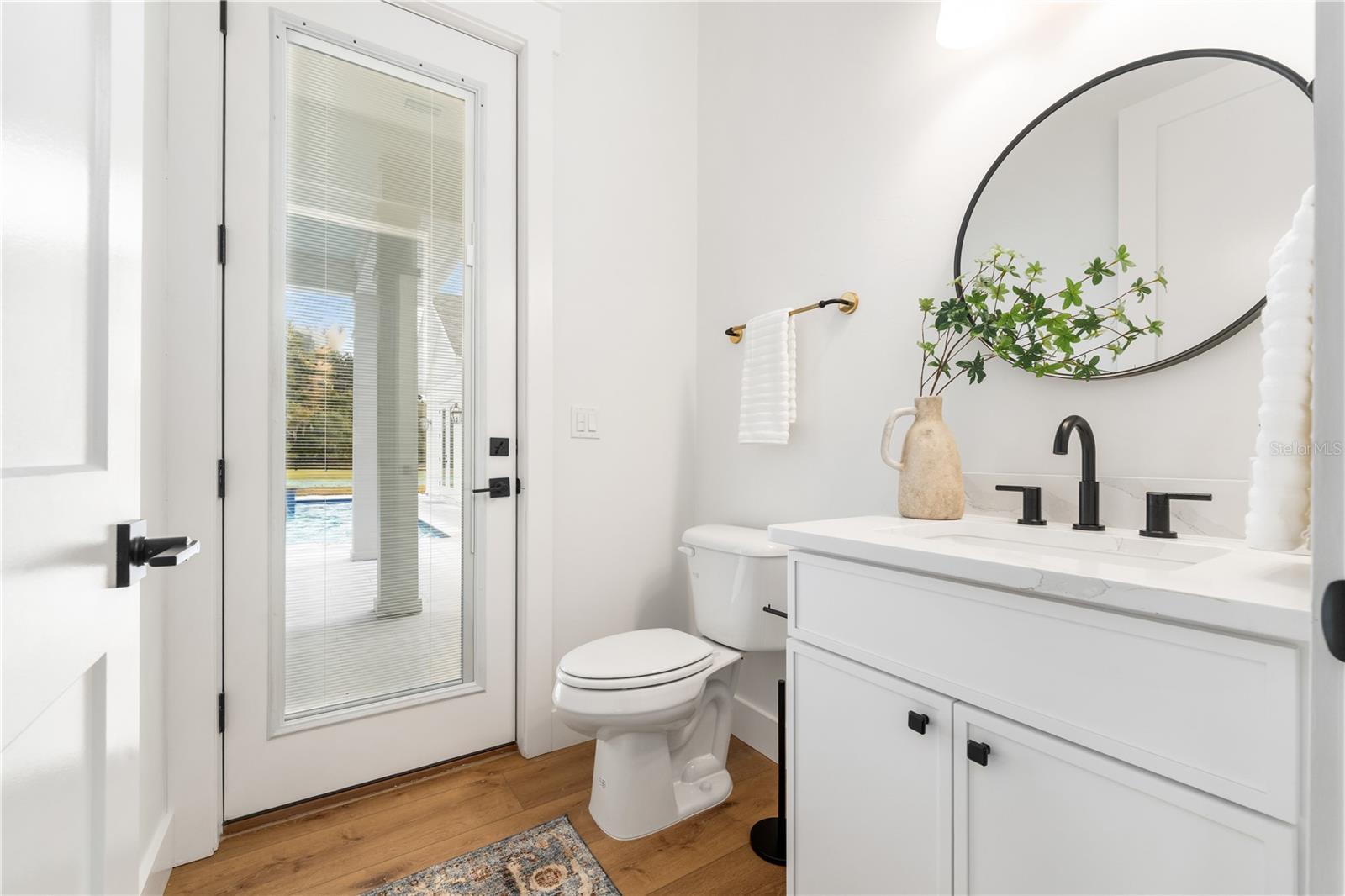 BARRINGTON PB 38 PG 85 - Residential Lease