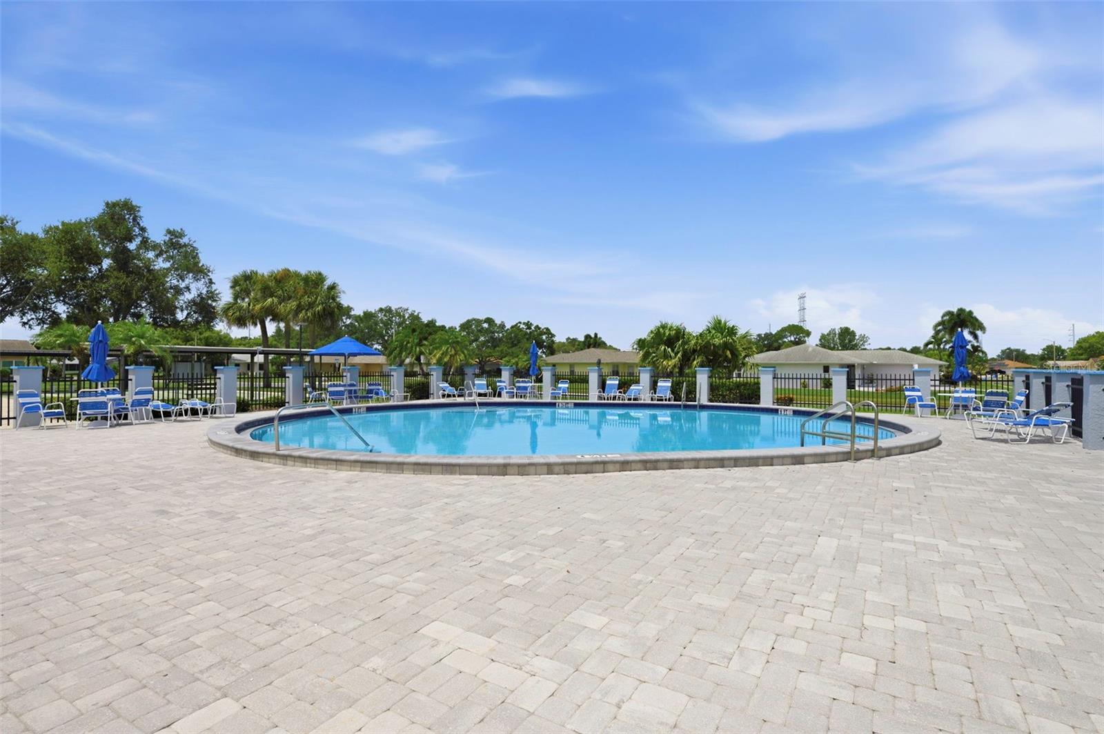 LAKES UNIT II PH I SEC I THE - Residential