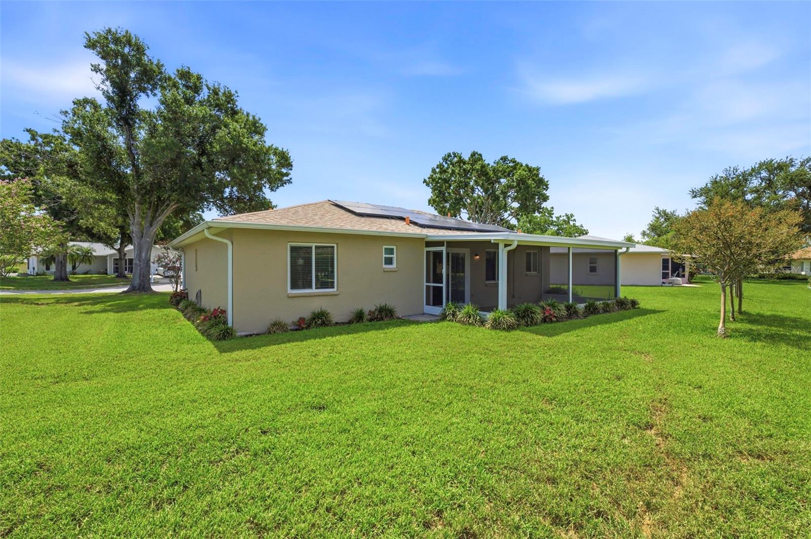 LAKES UNIT II PH I SEC I THE - Residential