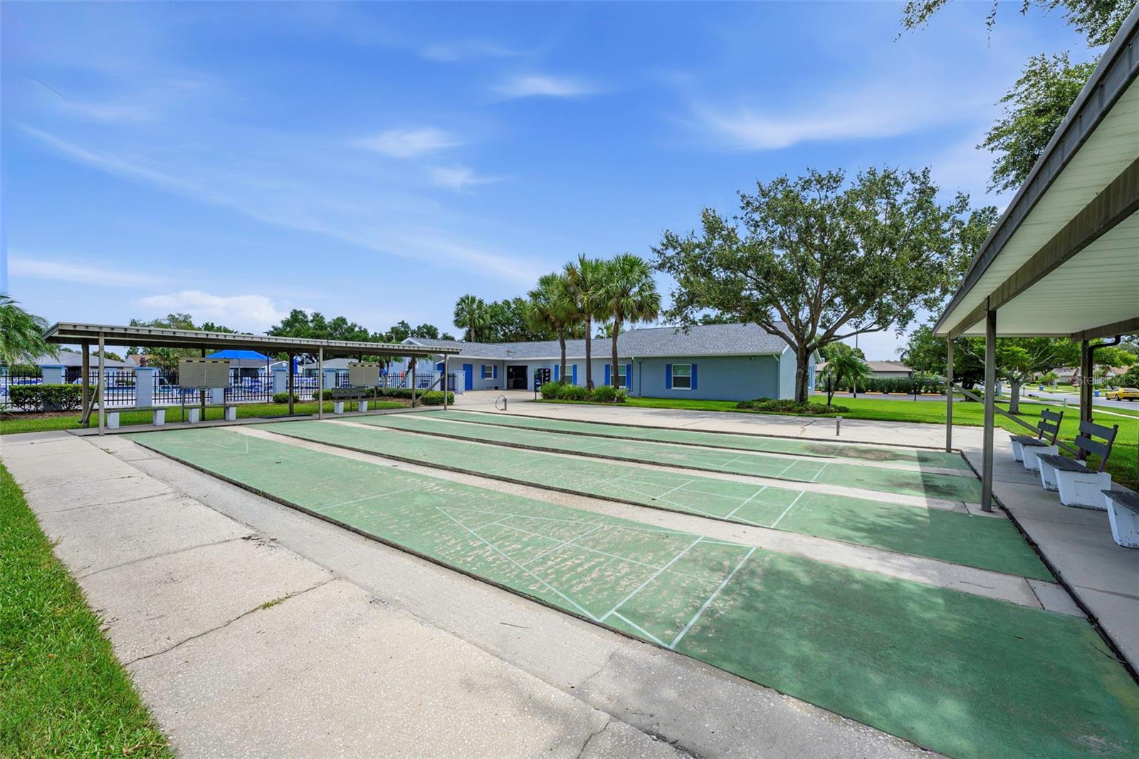 LAKES UNIT II PH I SEC I THE - Residential