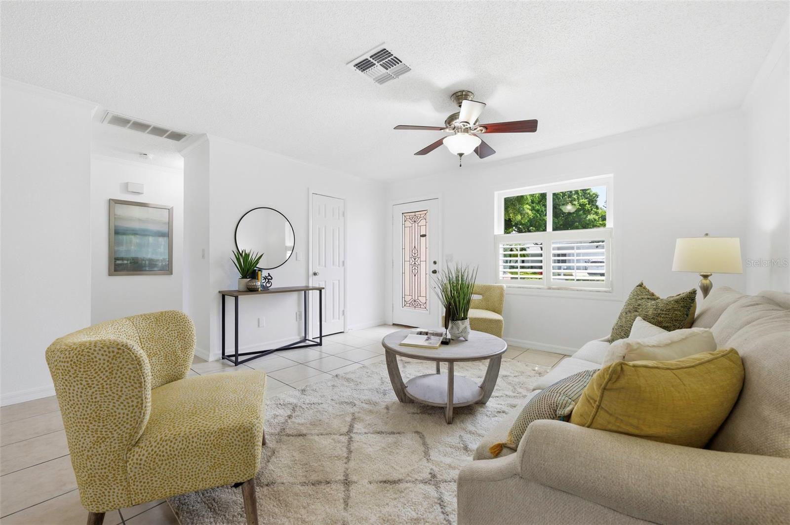 LAKES UNIT II PH I SEC I THE - Residential
