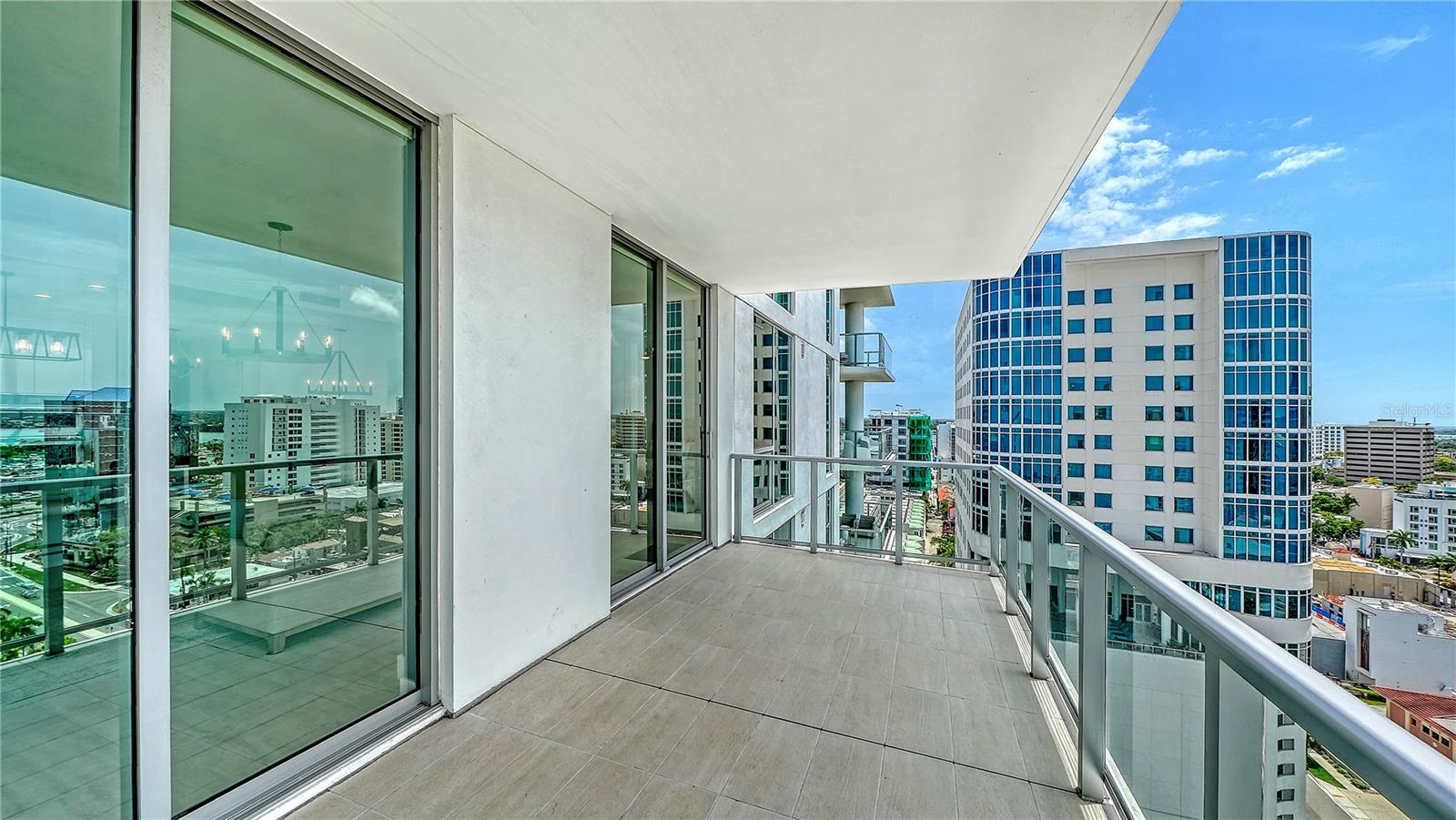 BAYSO CONDO - Residential
