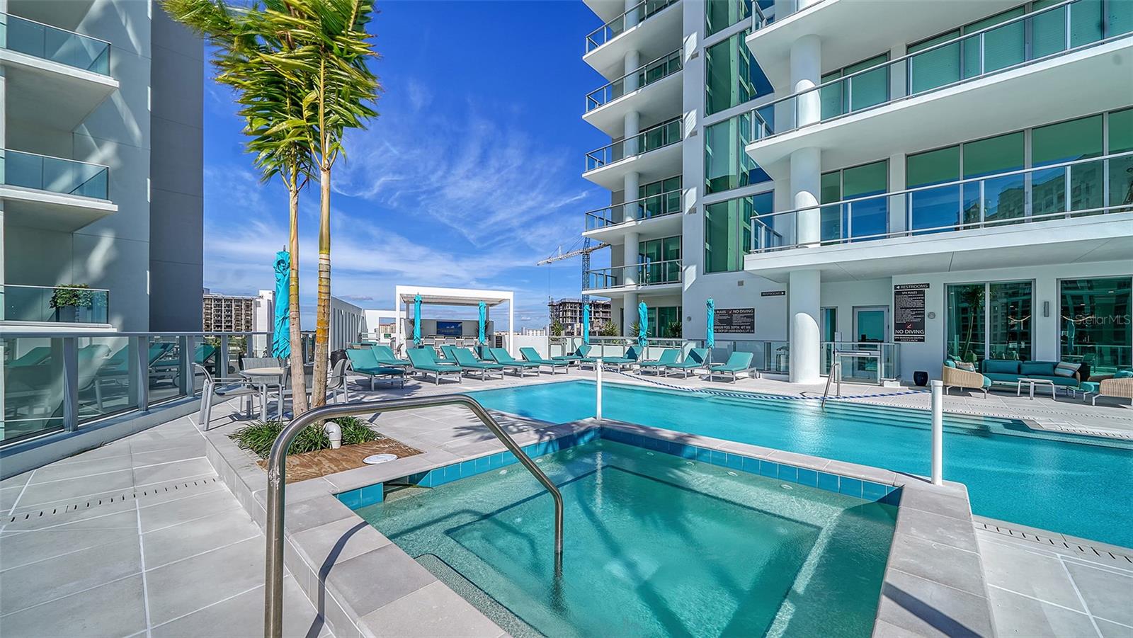 BAYSO CONDO - Residential