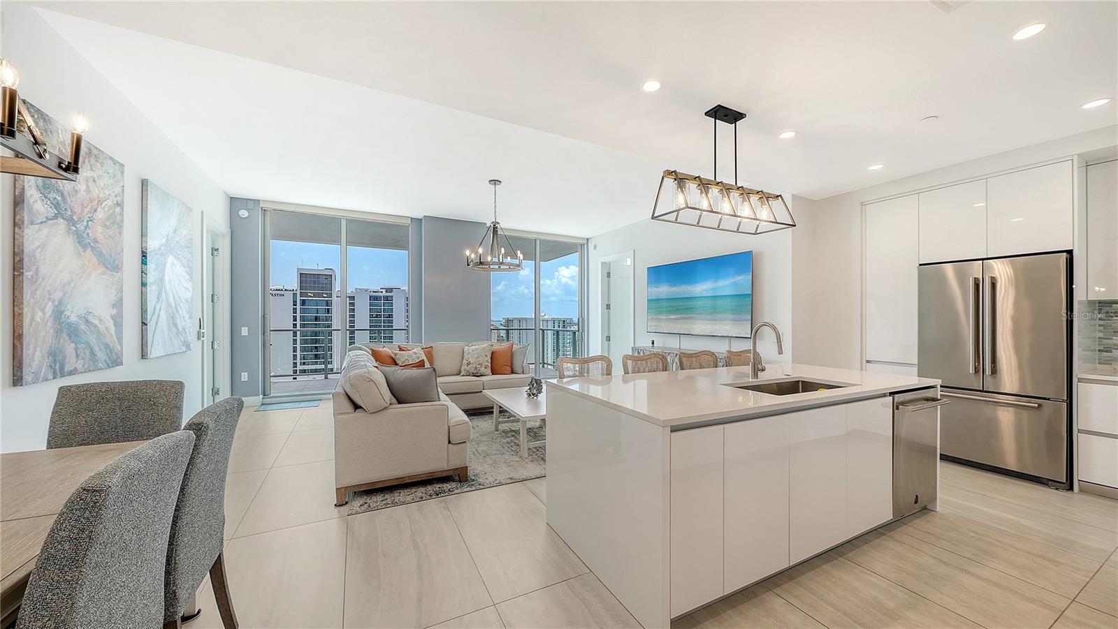 BAYSO CONDO - Residential