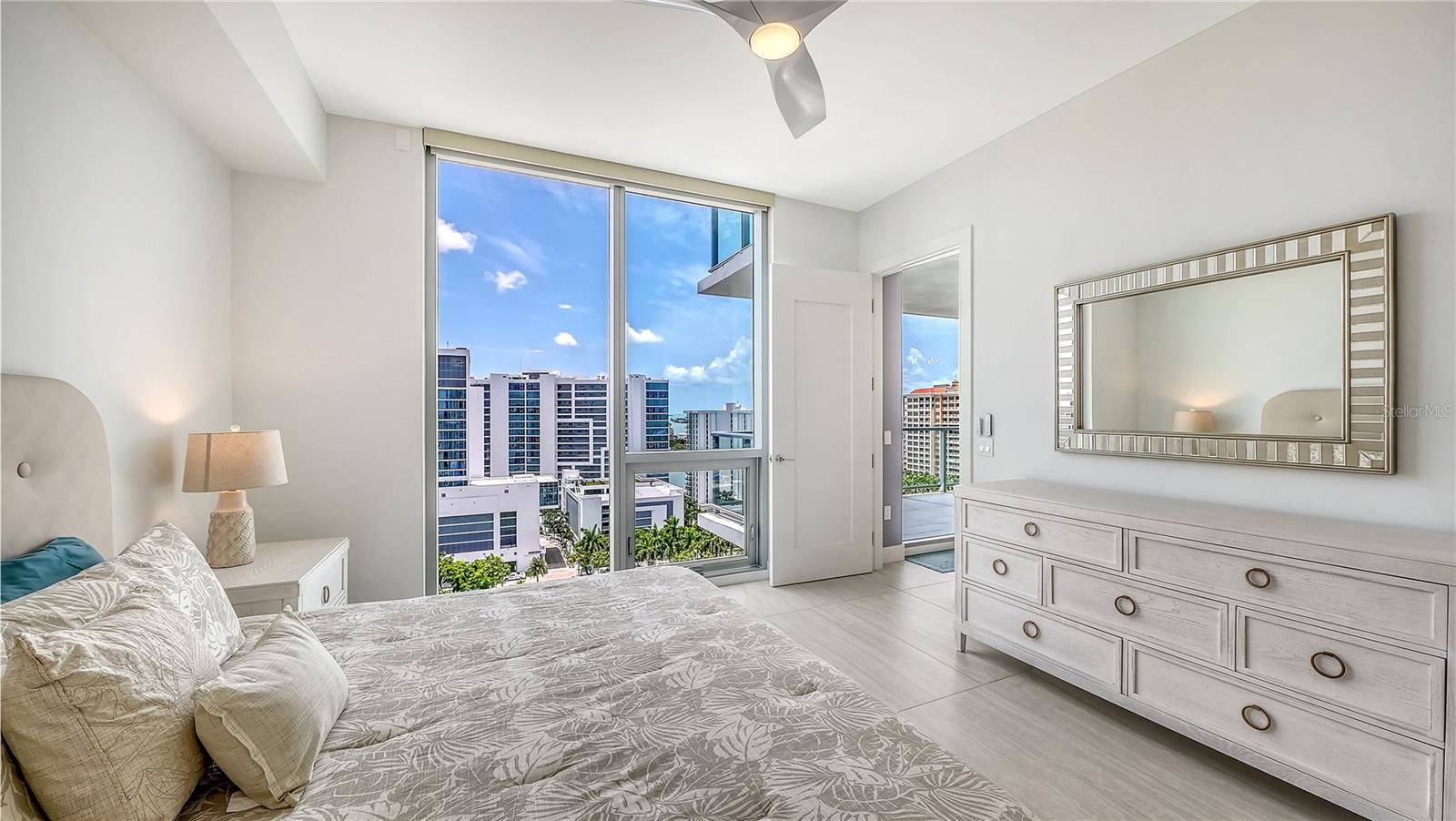 BAYSO CONDO - Residential