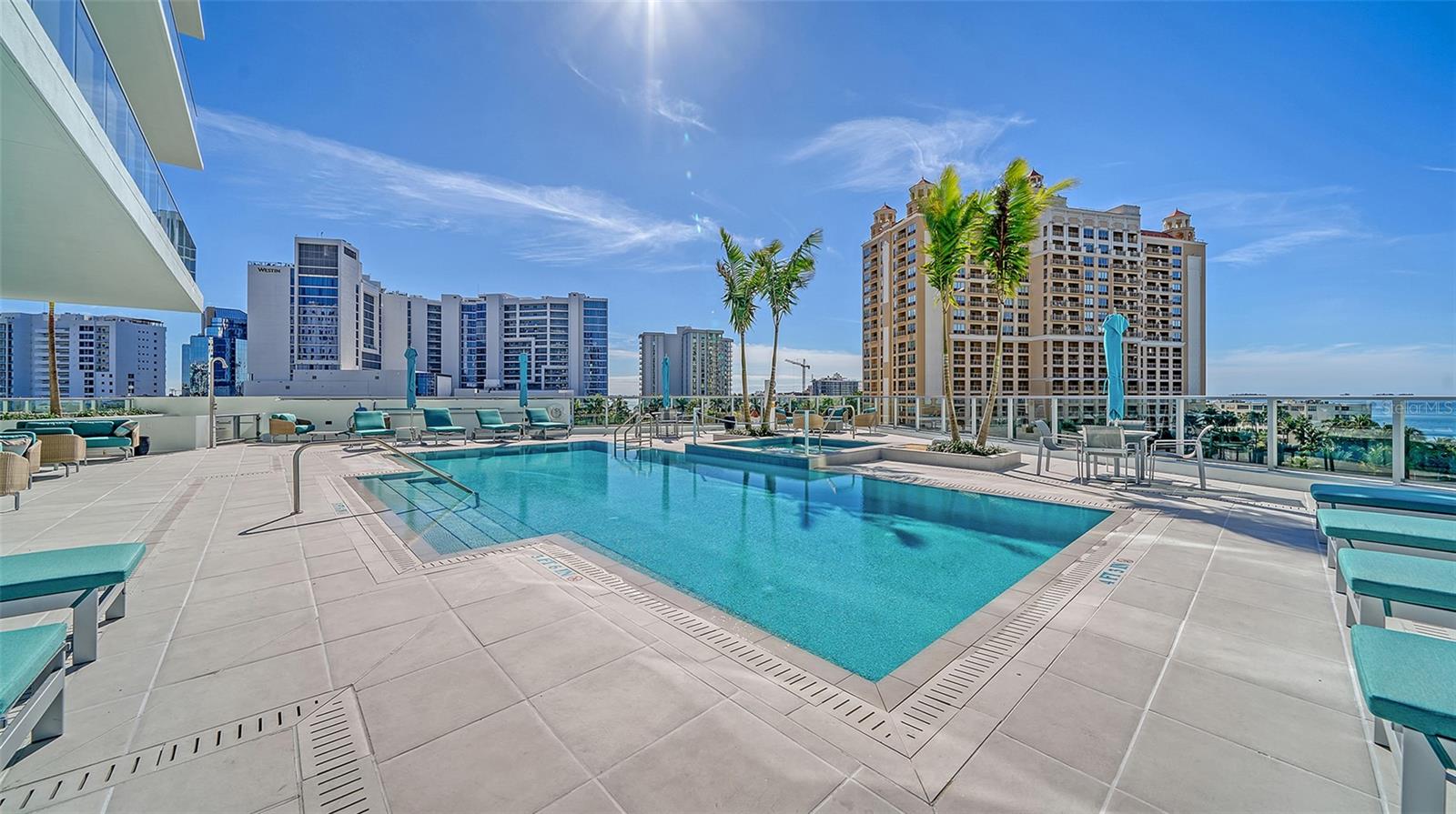BAYSO CONDO - Residential