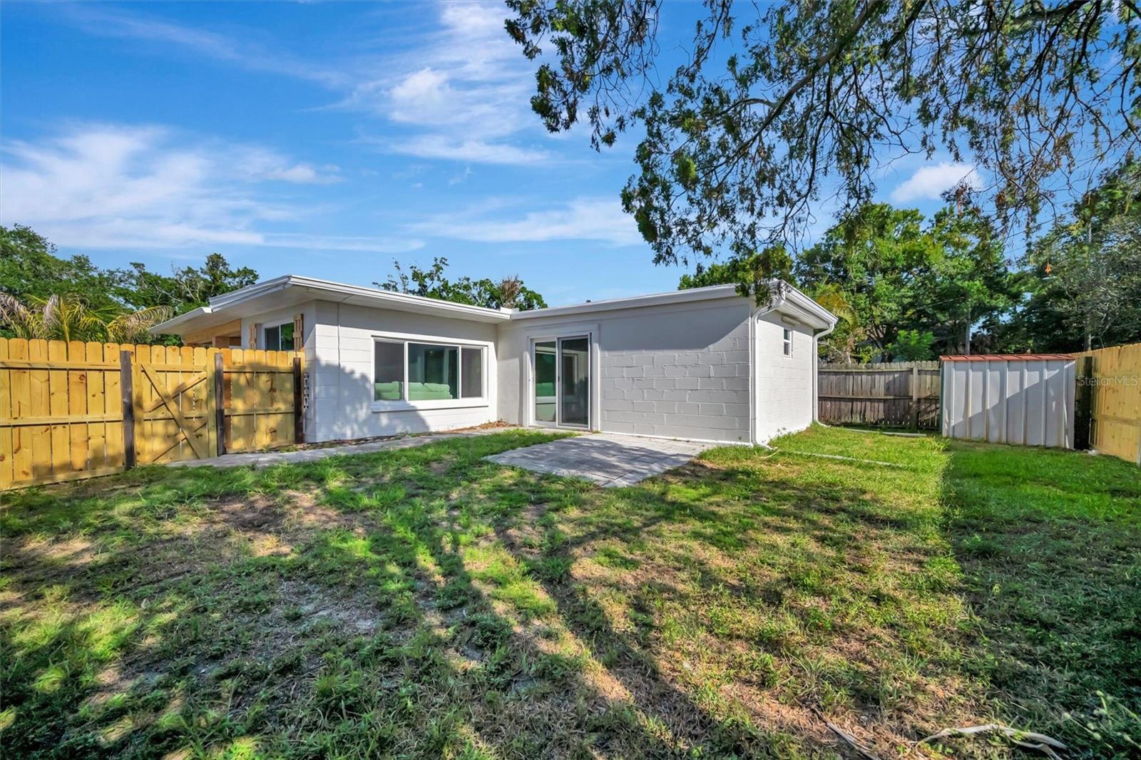 CLEAR VISTA - Residential