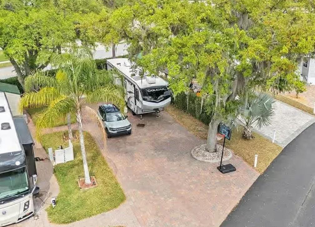 ELITE RESORTS/CITRUS VLY CONDO - Land