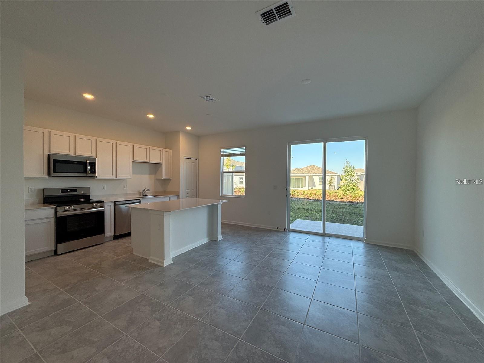 WESTVIEW PH 1B & 2 POD A - Residential Lease