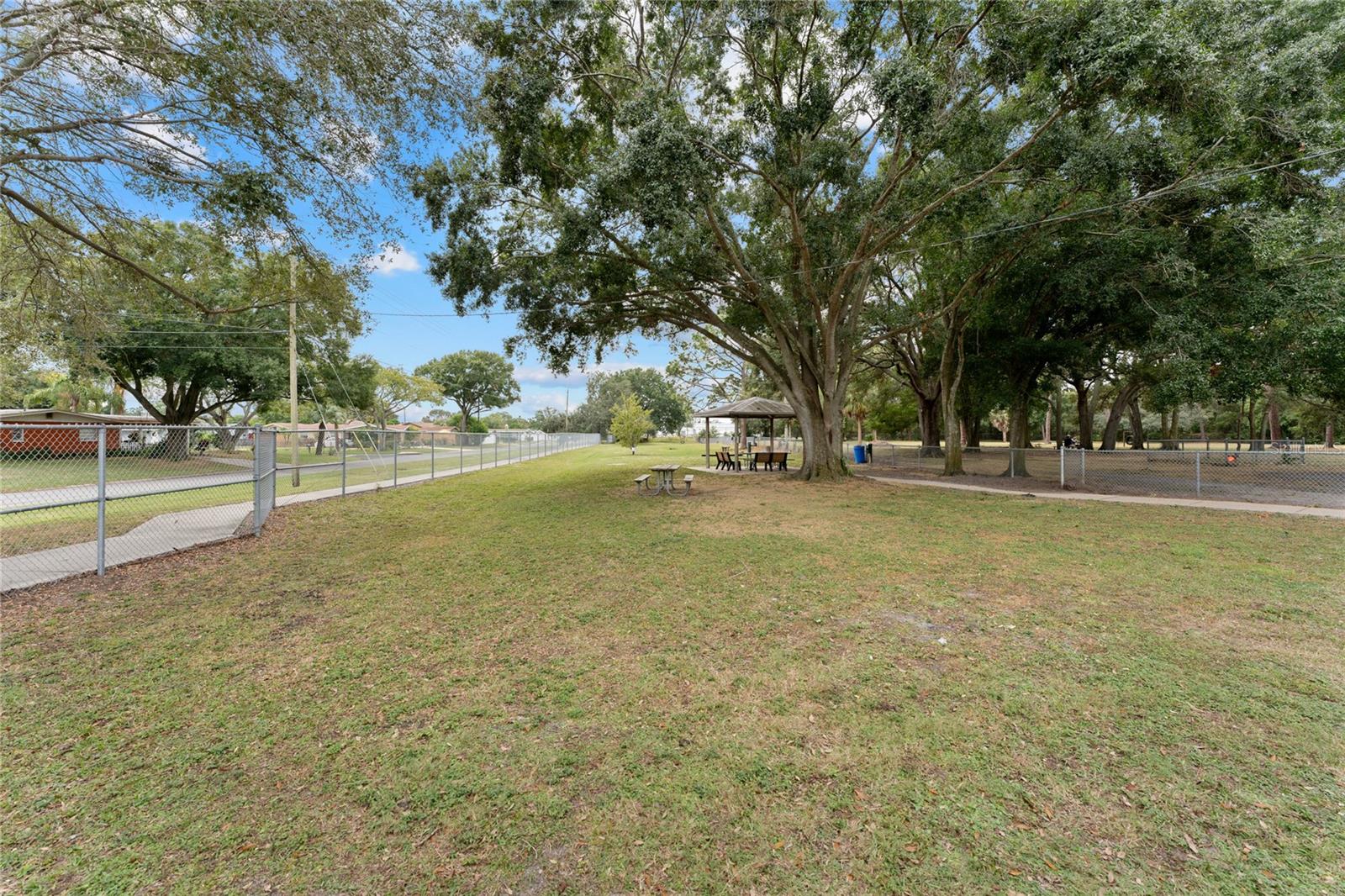 WEST PARK ESTATES UNIT 4 - Residential