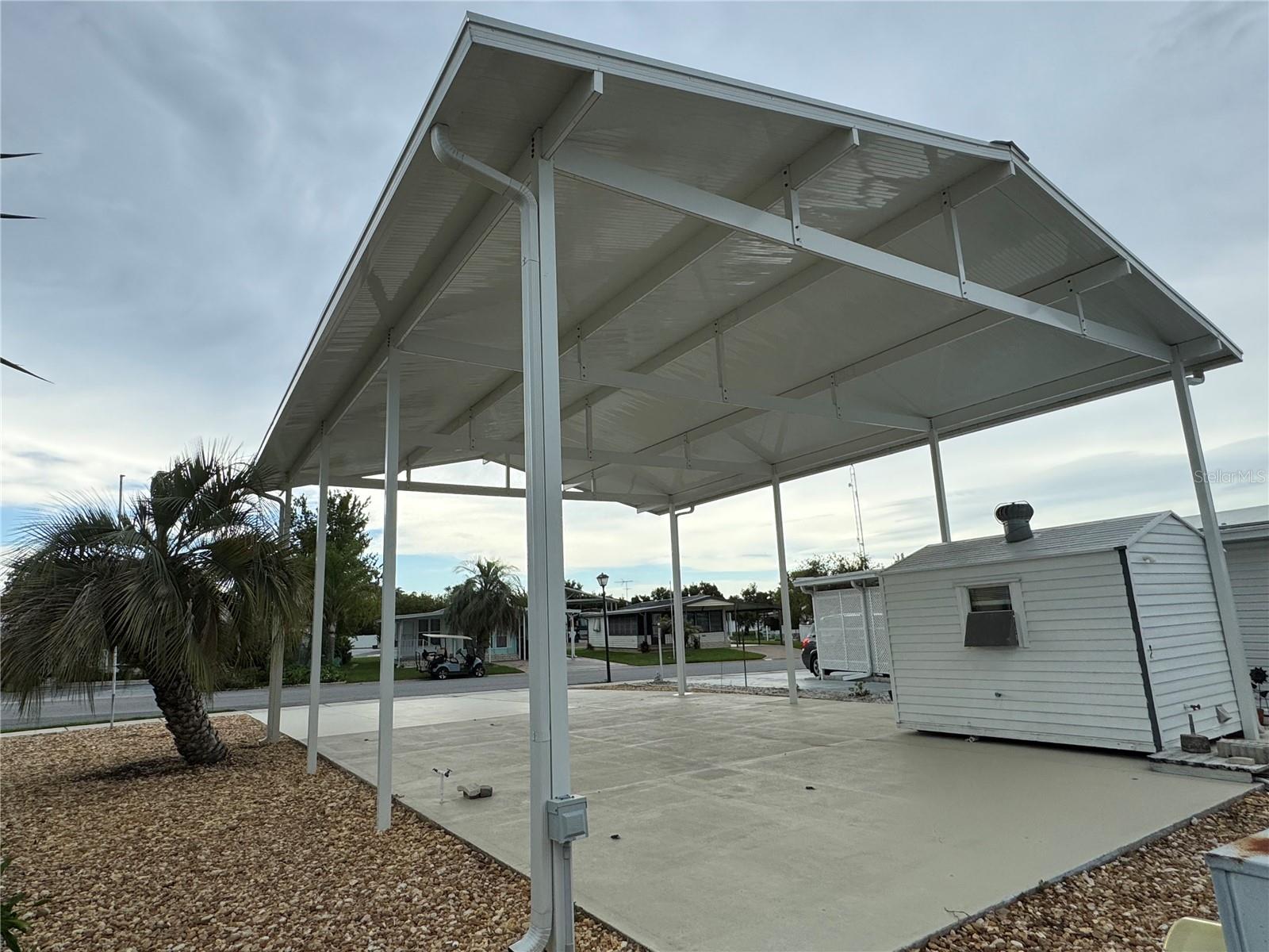 AMERICAN CONDOMINIUM PARKS-ZEPHYRHILLS - Land