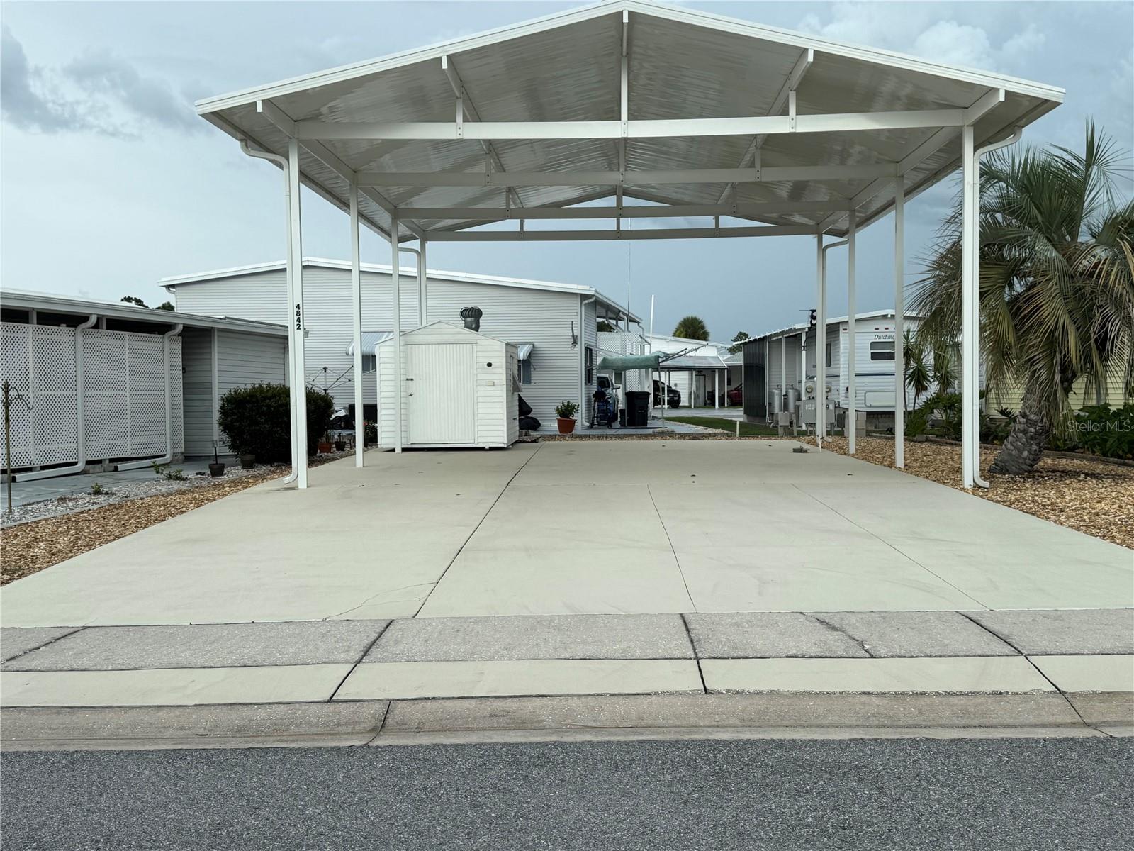AMERICAN CONDOMINIUM PARKS-ZEPHYRHILLS - Land
