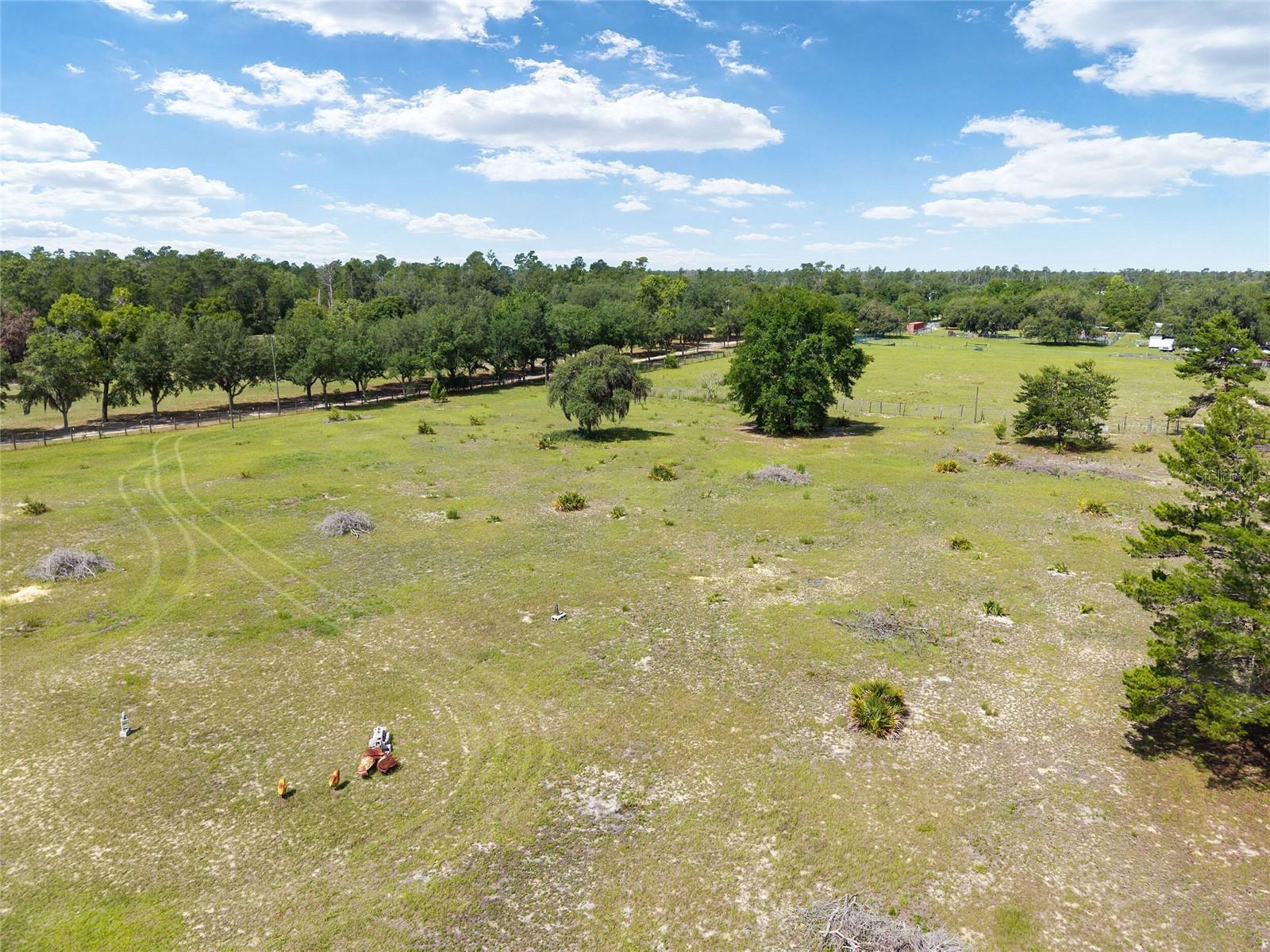 PEDRO ROLLING OAKS - Land