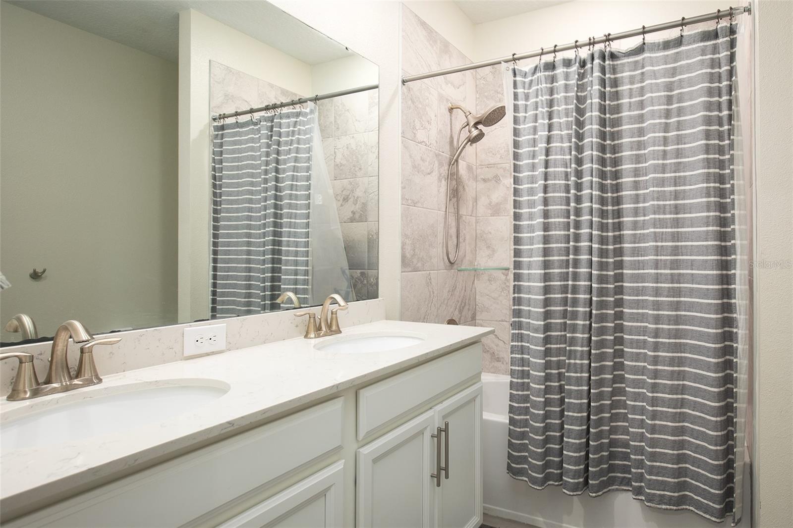 TUSKAWILLA CROSSINGS PH 1 - Residential