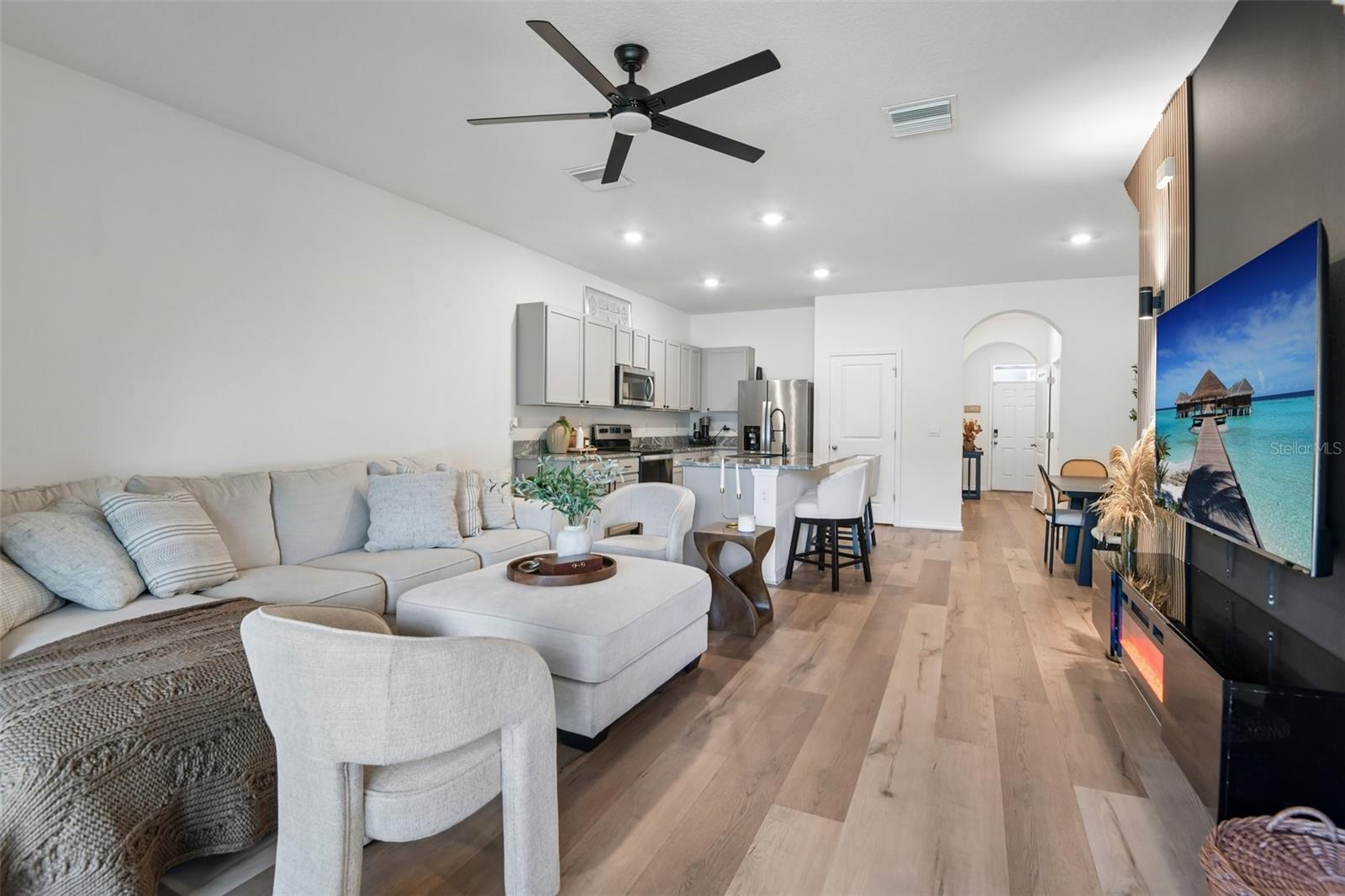 SUMMERSTONE - Residential
