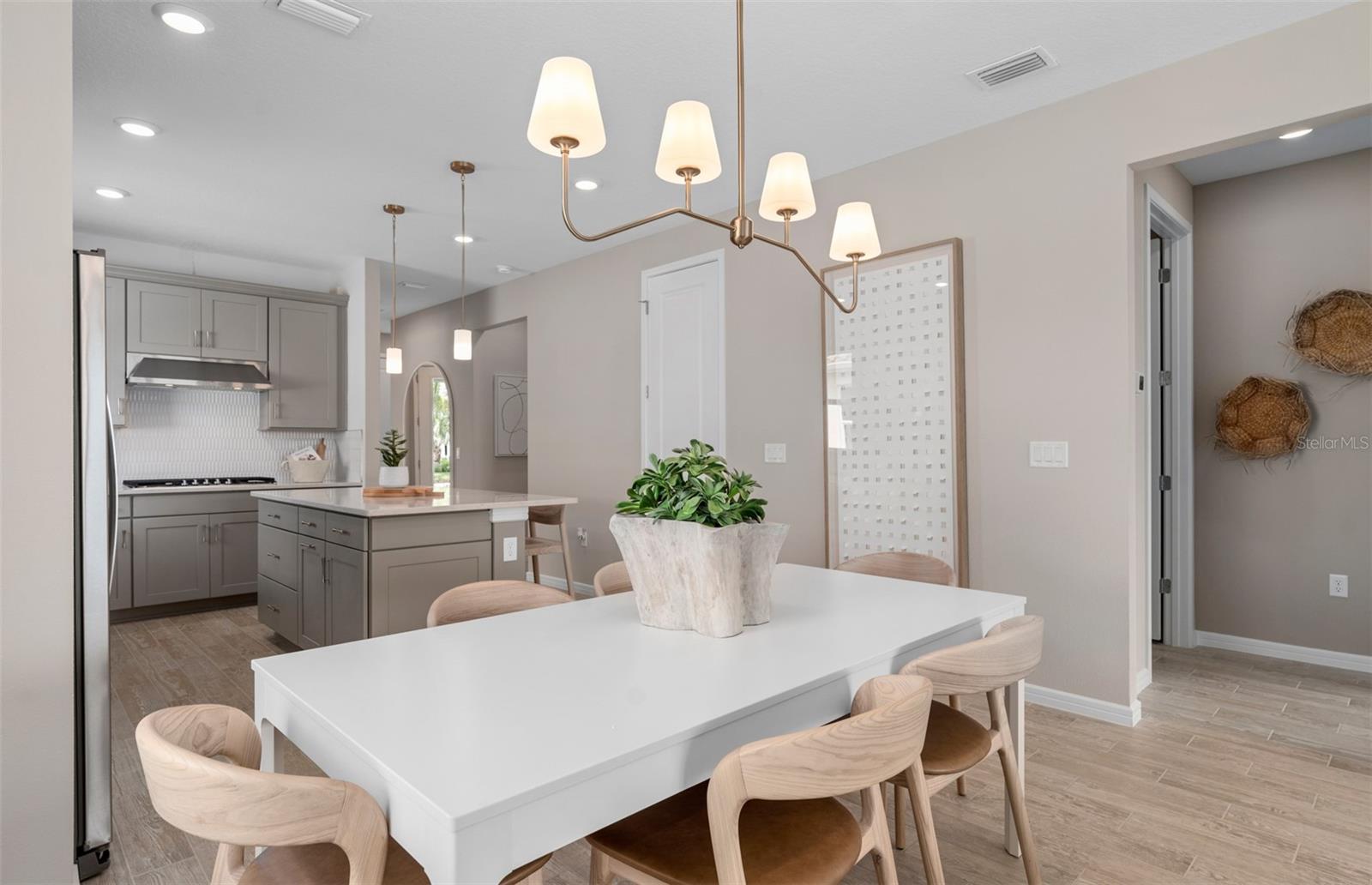 DEL WEBB LAKEHAVEN - Residential