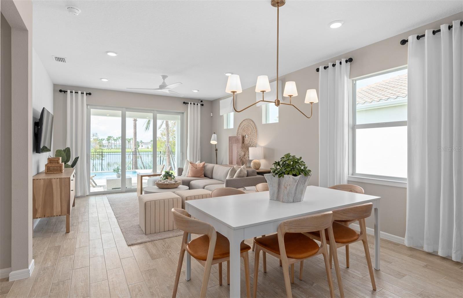 DEL WEBB LAKEHAVEN - Residential