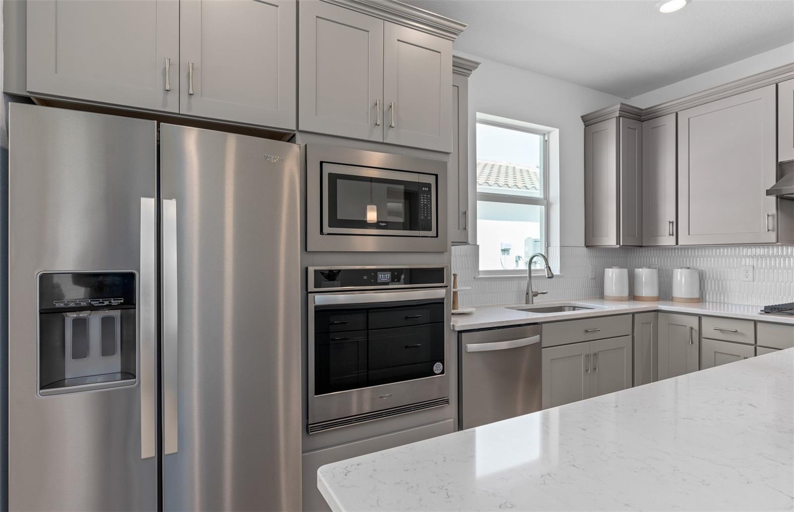 DEL WEBB LAKEHAVEN - Residential